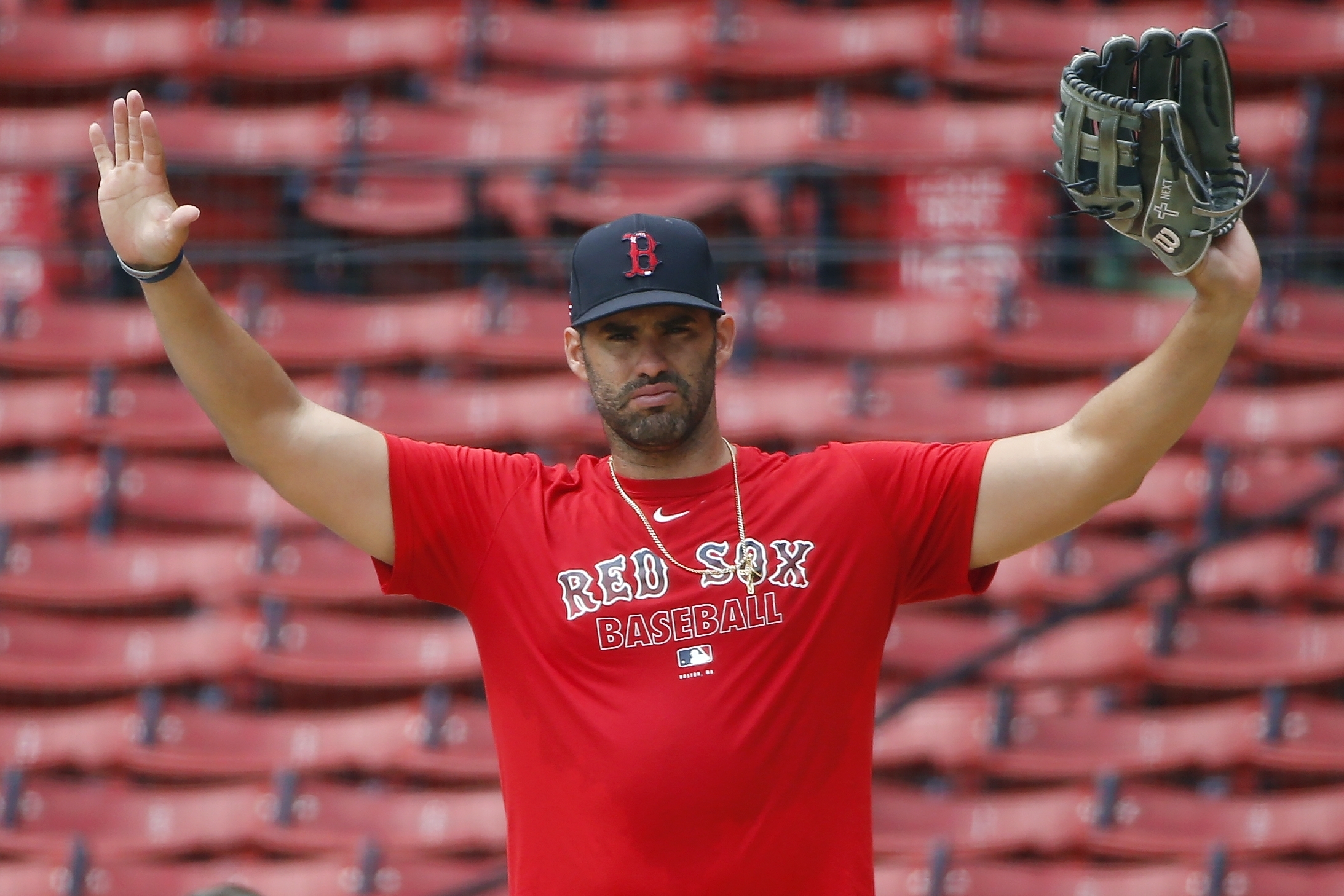 J.D. Martinez stays: Boston Red Sox DH opts in for final year of