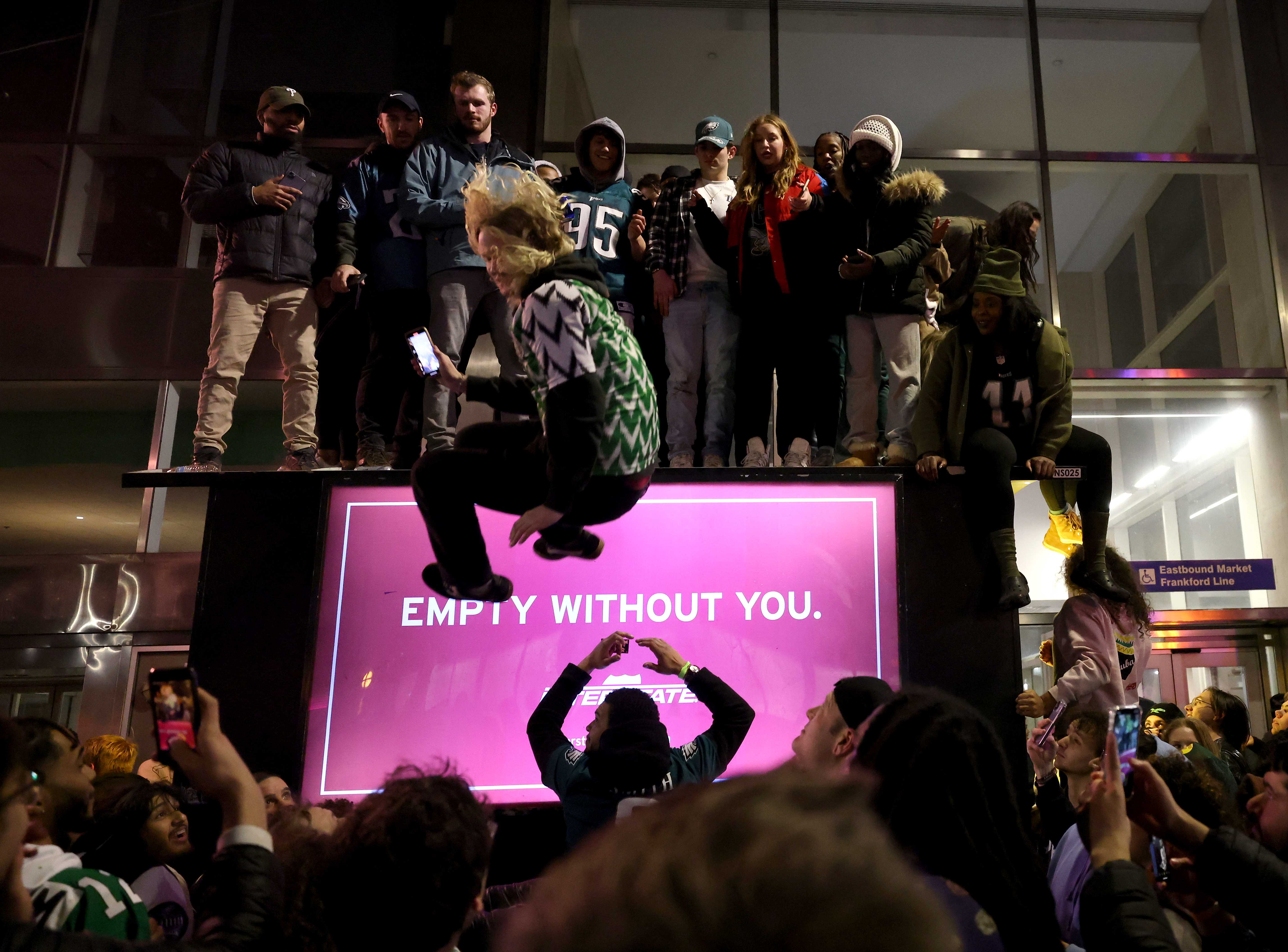 Eagles fans flood Philly streets after Super Bowl loss