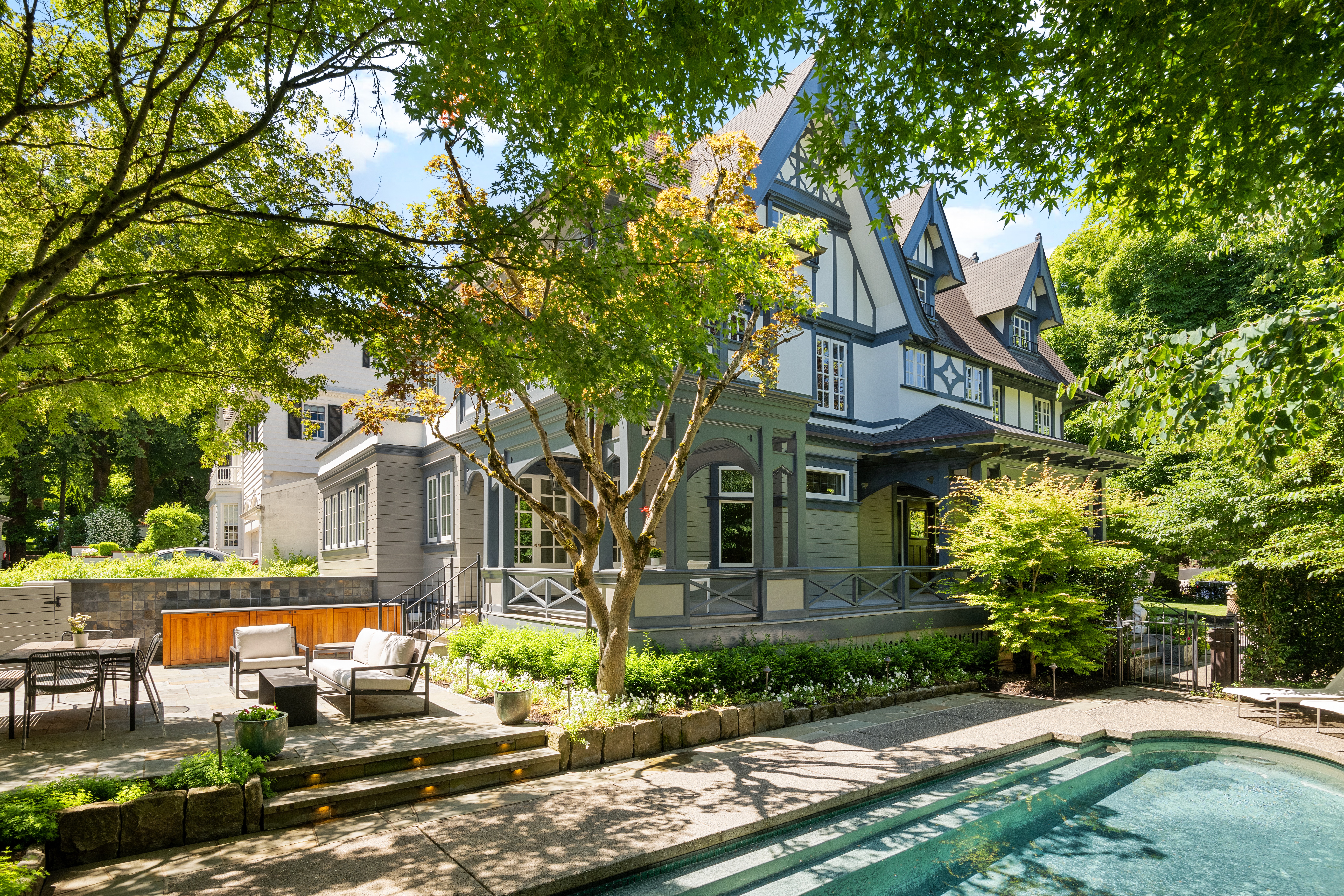 1900 Elizabethan Tudor Revival house - oregonlive.com