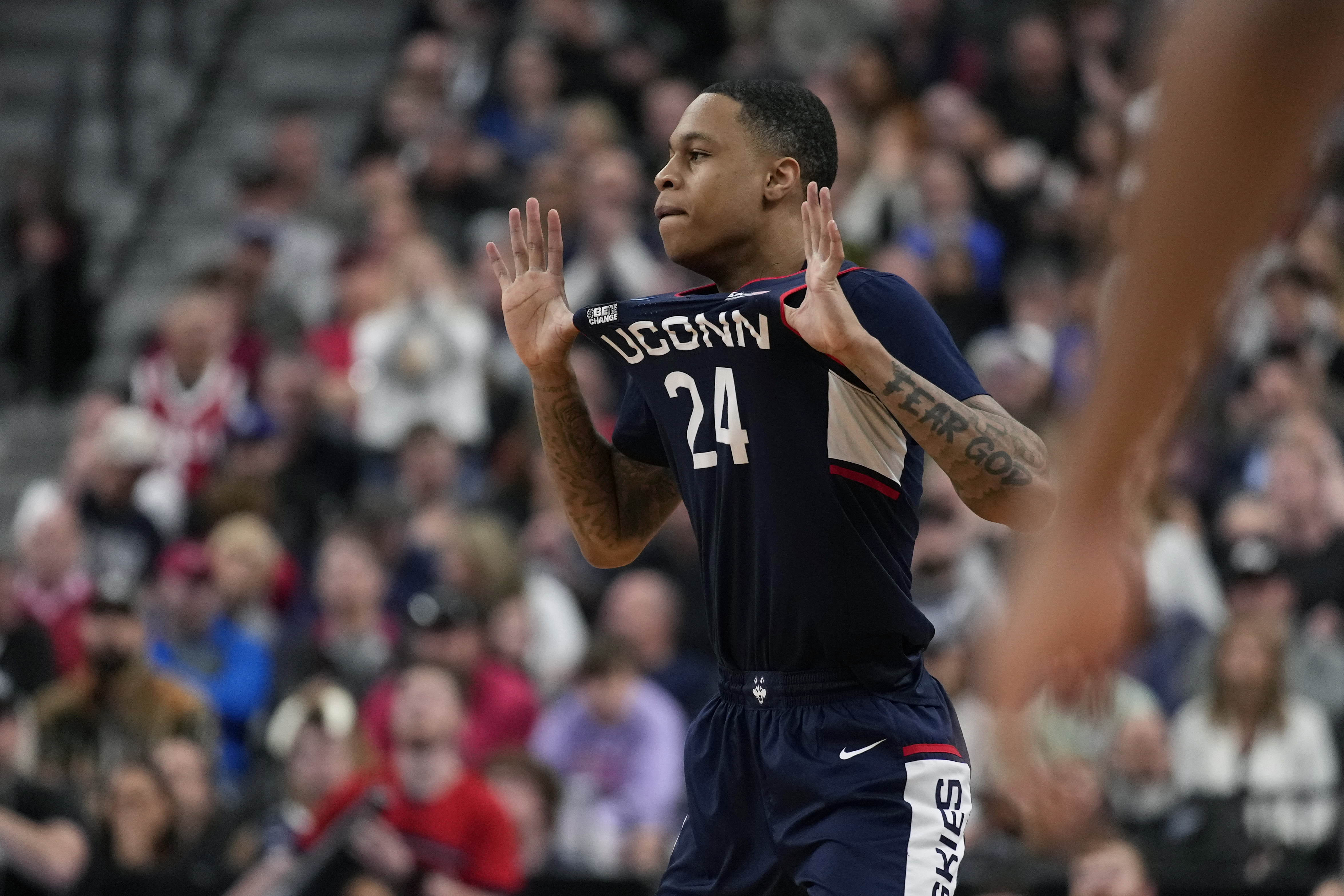 What TV channel is UConn-San Diego State on tonight? Live stream, how to watch Final Four online