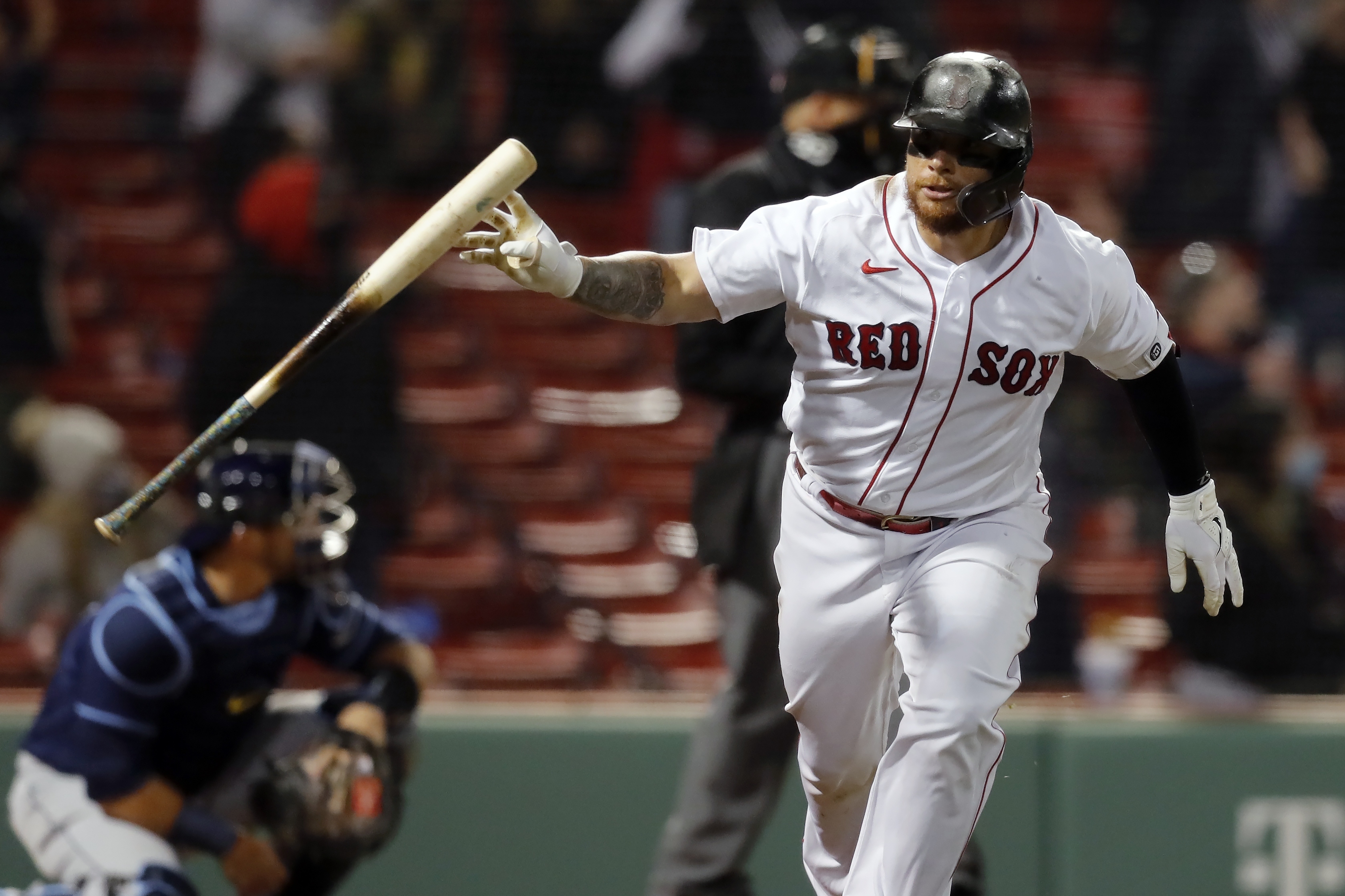 Christian Vazquez Posts Emotional Farewell to Red Sox, Fans - Sports  Illustrated