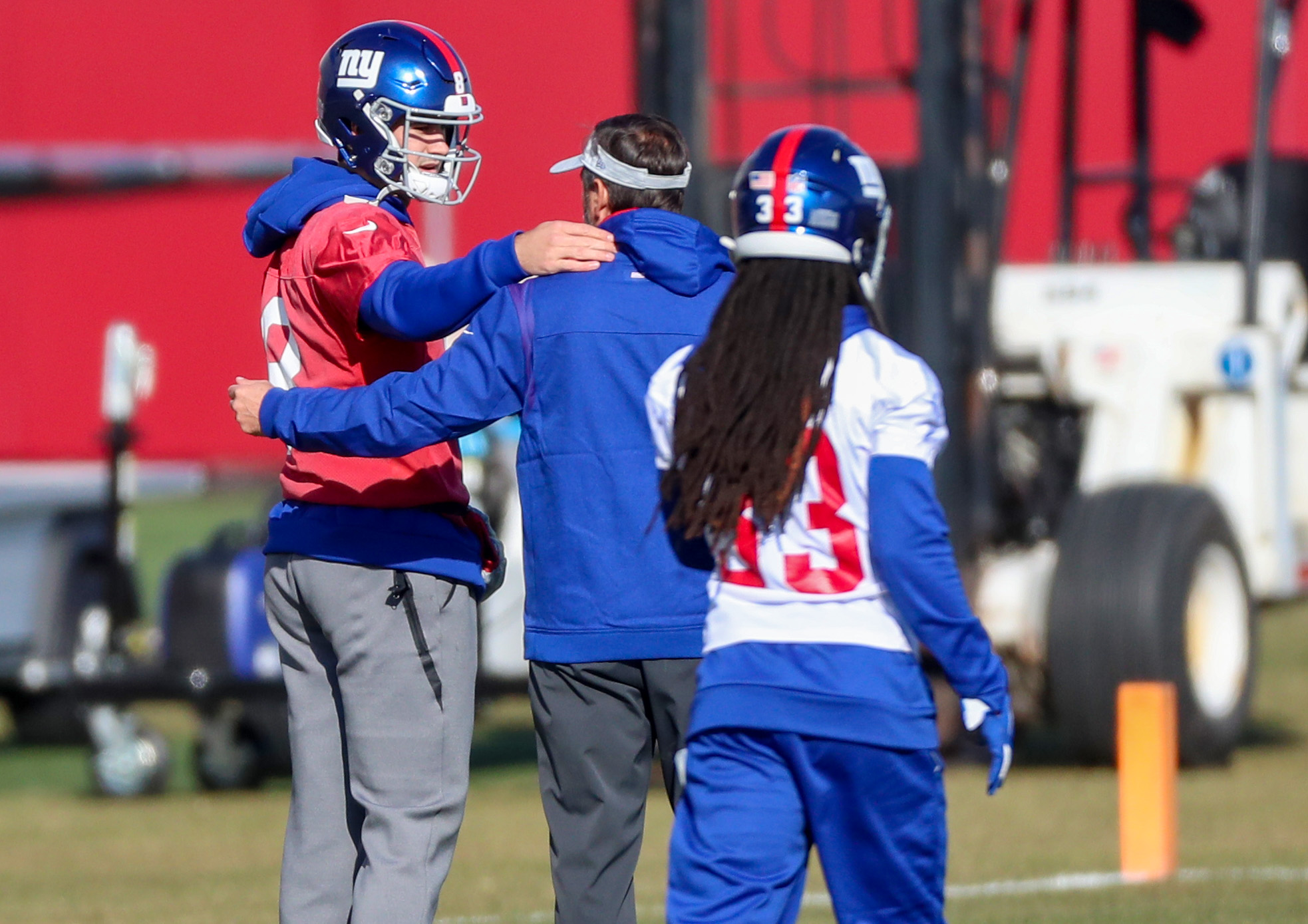 New York Giants practice on Dec. 1, 2021, before Dolphins game 