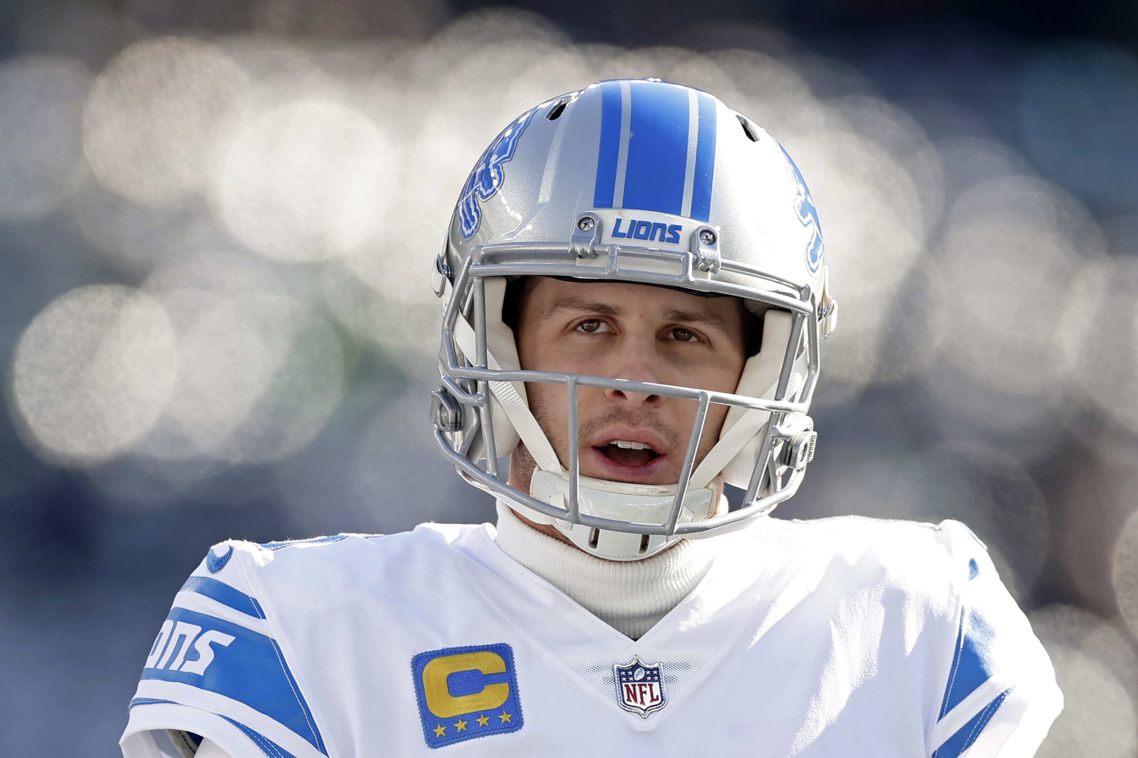 EAST RUTHERFORD, NJ - DECEMBER 18: Detroit Lions quarterback Jared Goff  (16) during the National Football League game between the New York Jets and  the Detroit Lions on December 18, 2022 at