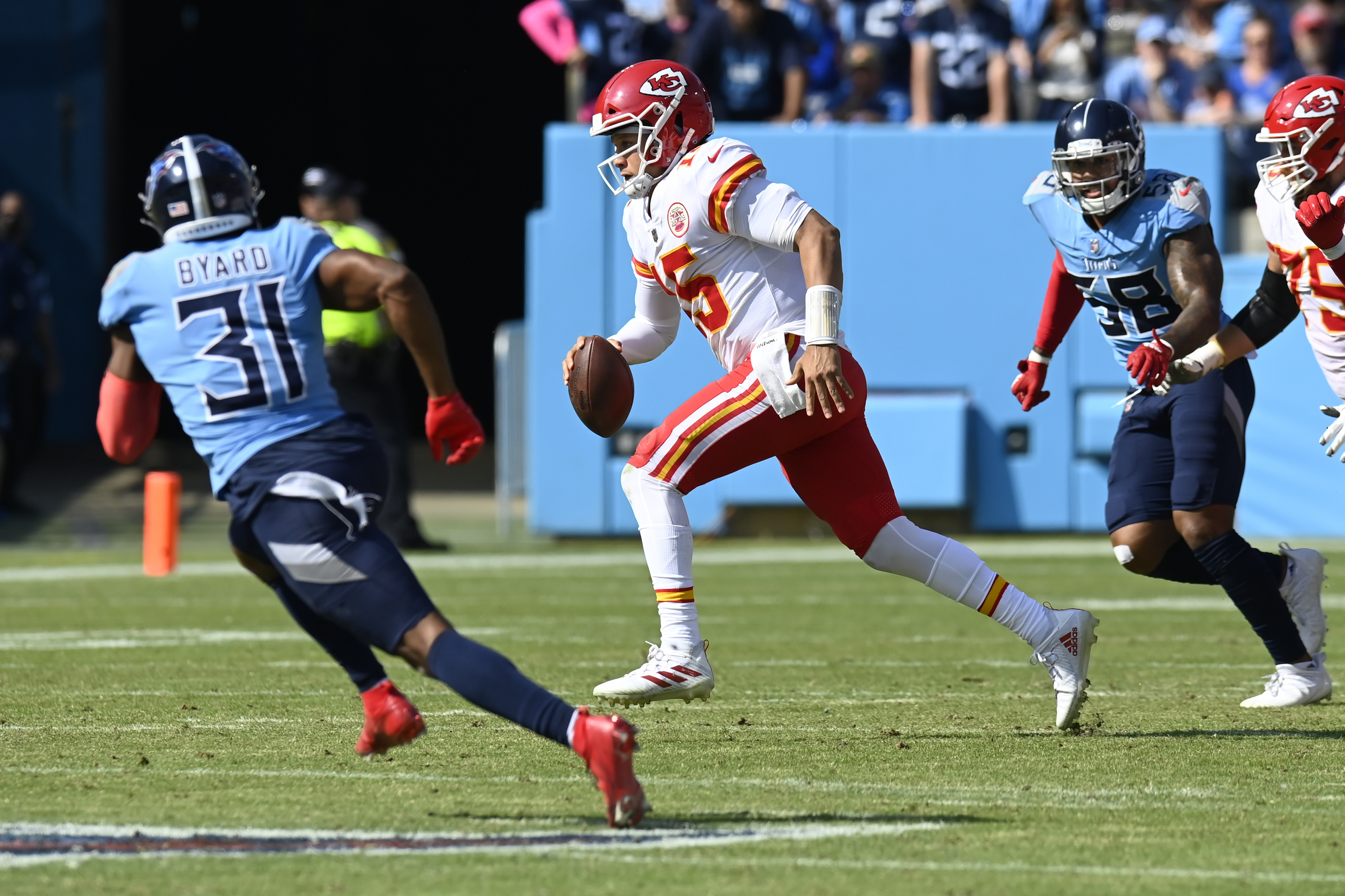 Kansas City Chiefs vs. Tennessee Titans Prediction, Pick, and Odds: Will  Patrick Mahomes Light Up SNF?