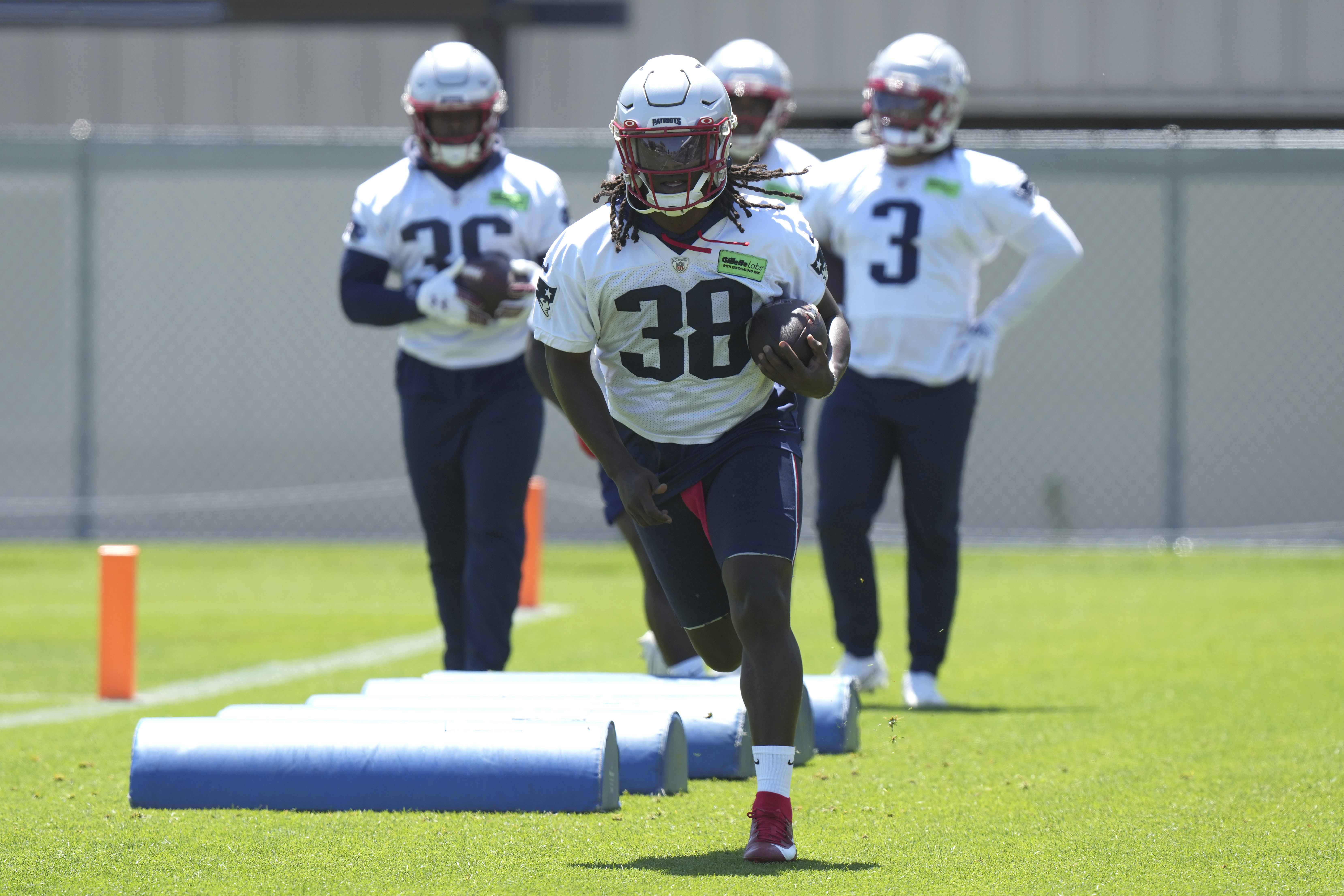 Rhamondre Stevenson Emerging as All-Purpose Back in Second Season With  Patriots