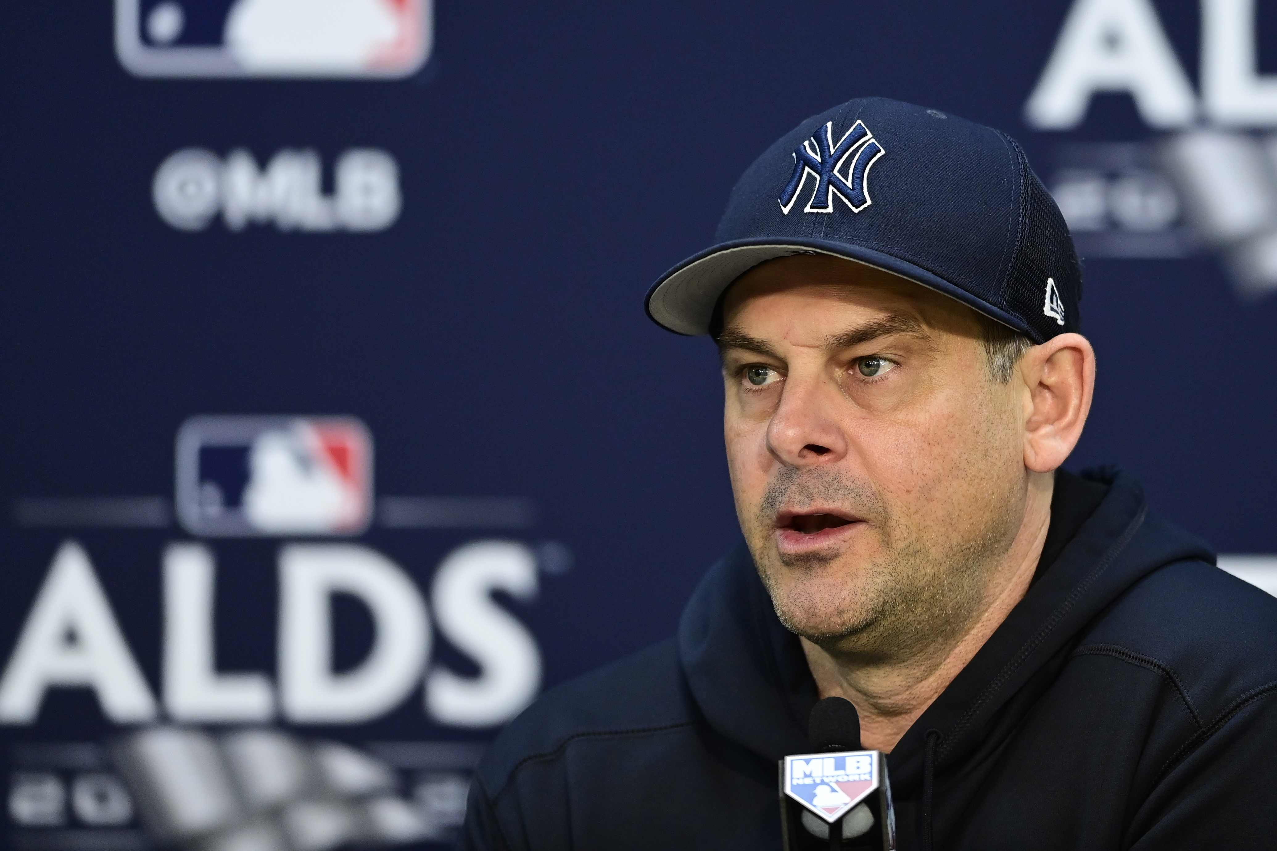 [Talkin Yanks] Aaron Boone said Isiah Kiner-Falefa was not available to  pinch run in the 9th inning because of hamstring soreness, per  @ByKristieAckert : r/NYYankees