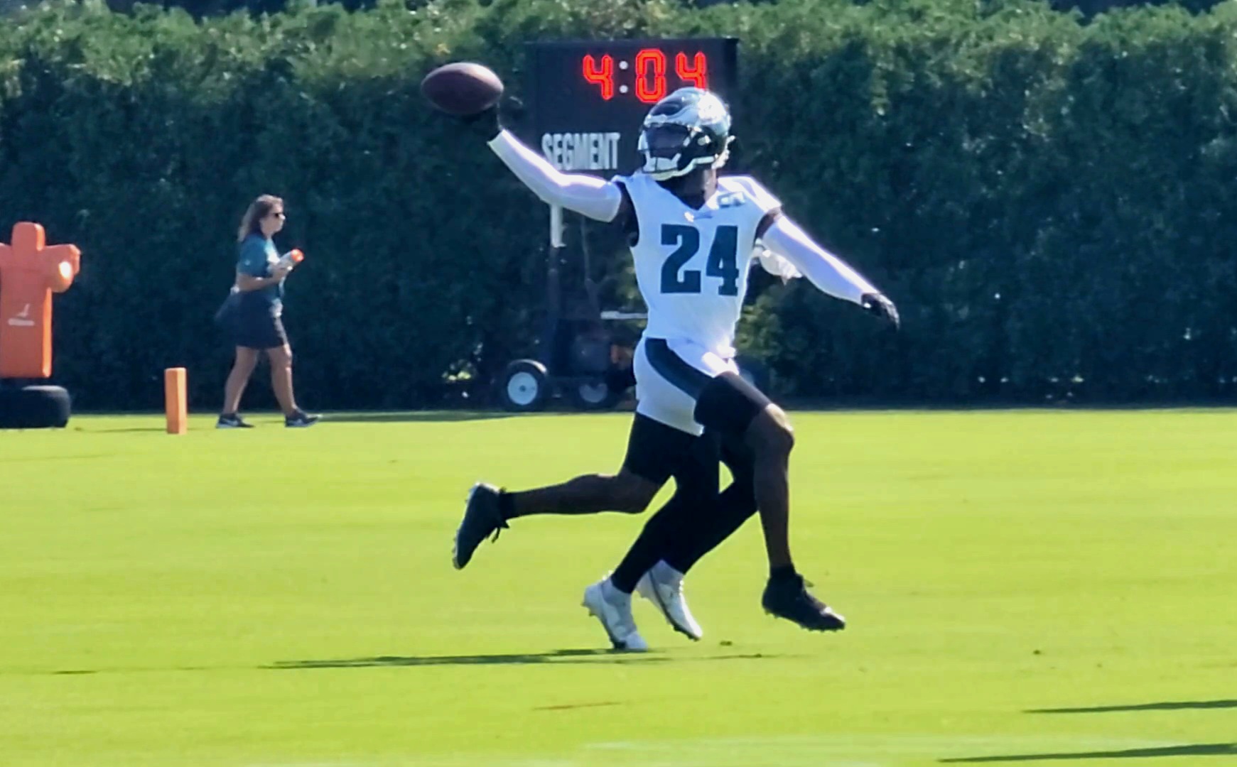 Eagles CB in concussion protocol  Who could replace him vs. Vikings,  Justin Jefferson? 