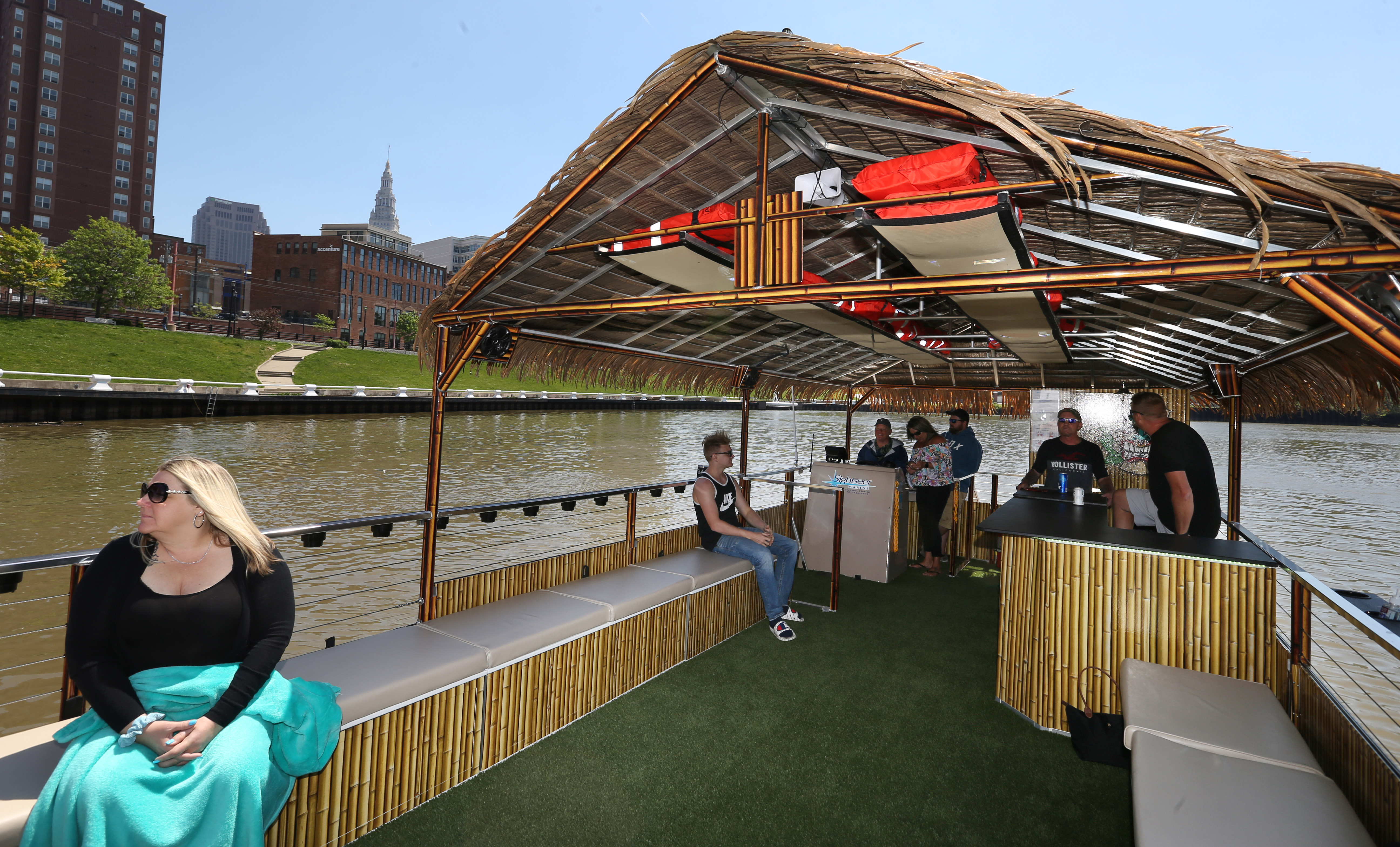 Cleveland Tiki Barge adds another pleasure cruise boat to the fleet ...