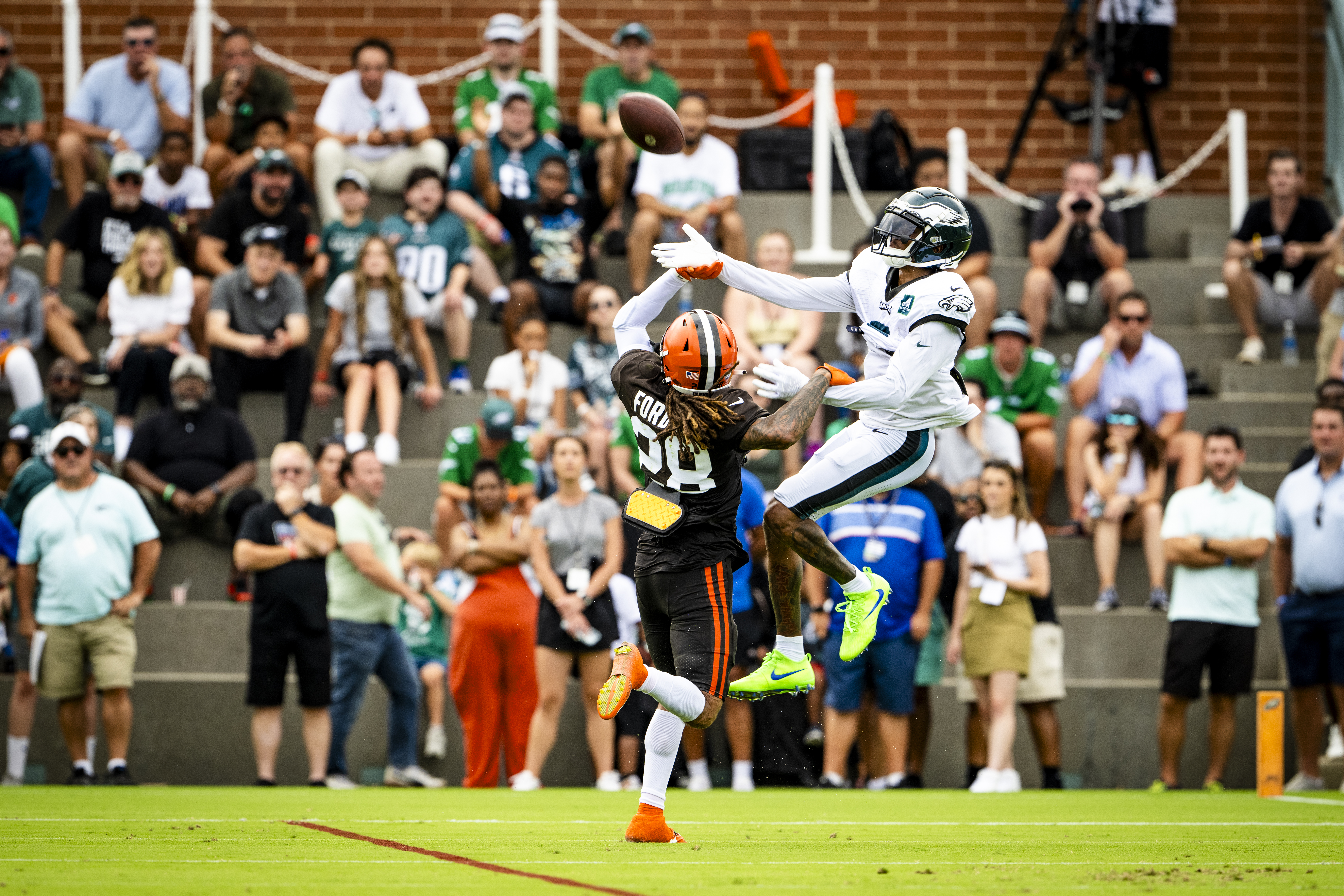 Browns inactives versus Eagles: Deshaun Watson, Nick Chubb, Myles Garrett,  Amari Cooper and many more out - Dawgs By Nature