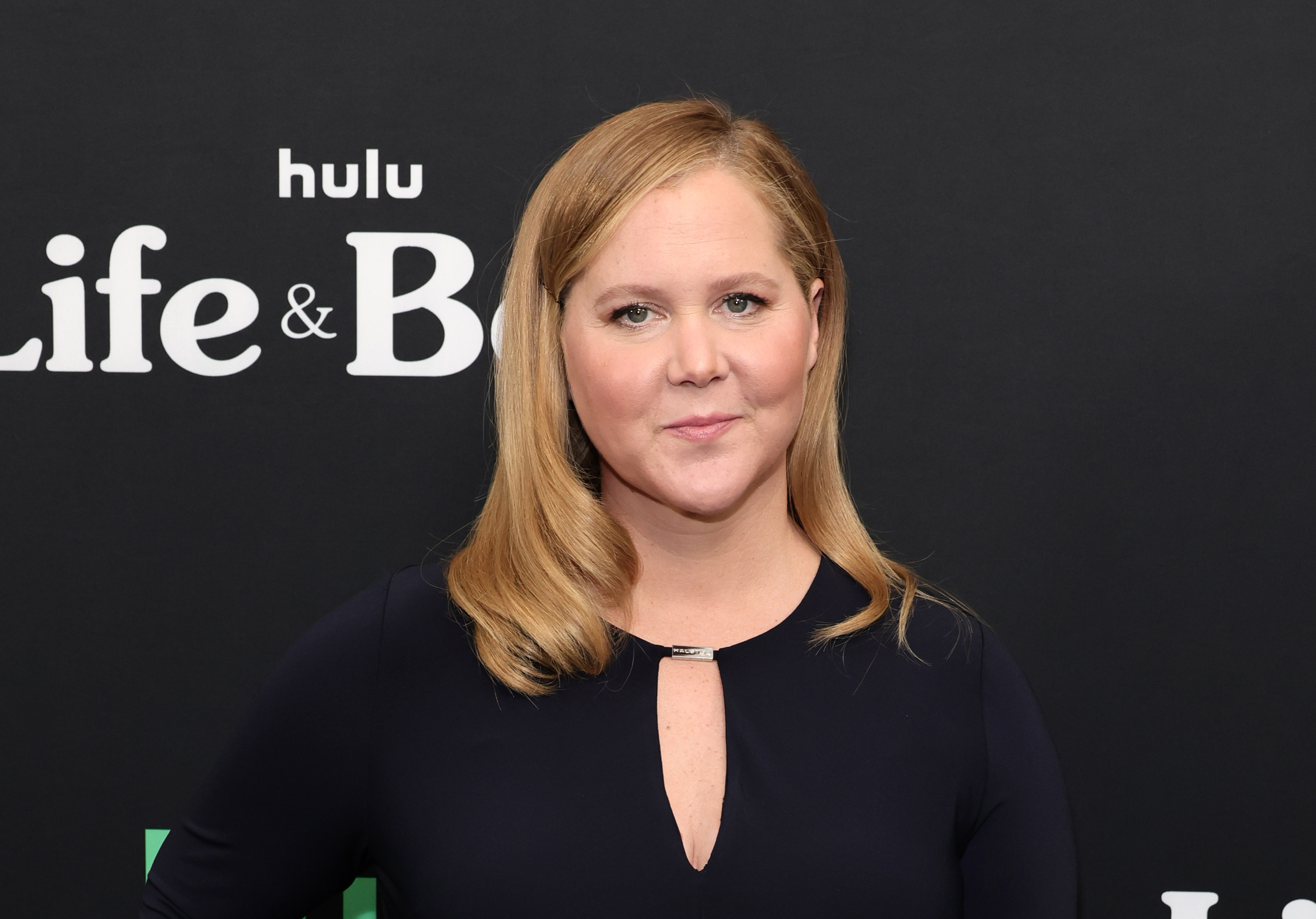 Comedian Amy Schumer Fired Penn Badgleys Wife As Doula Because Of Her Looks 