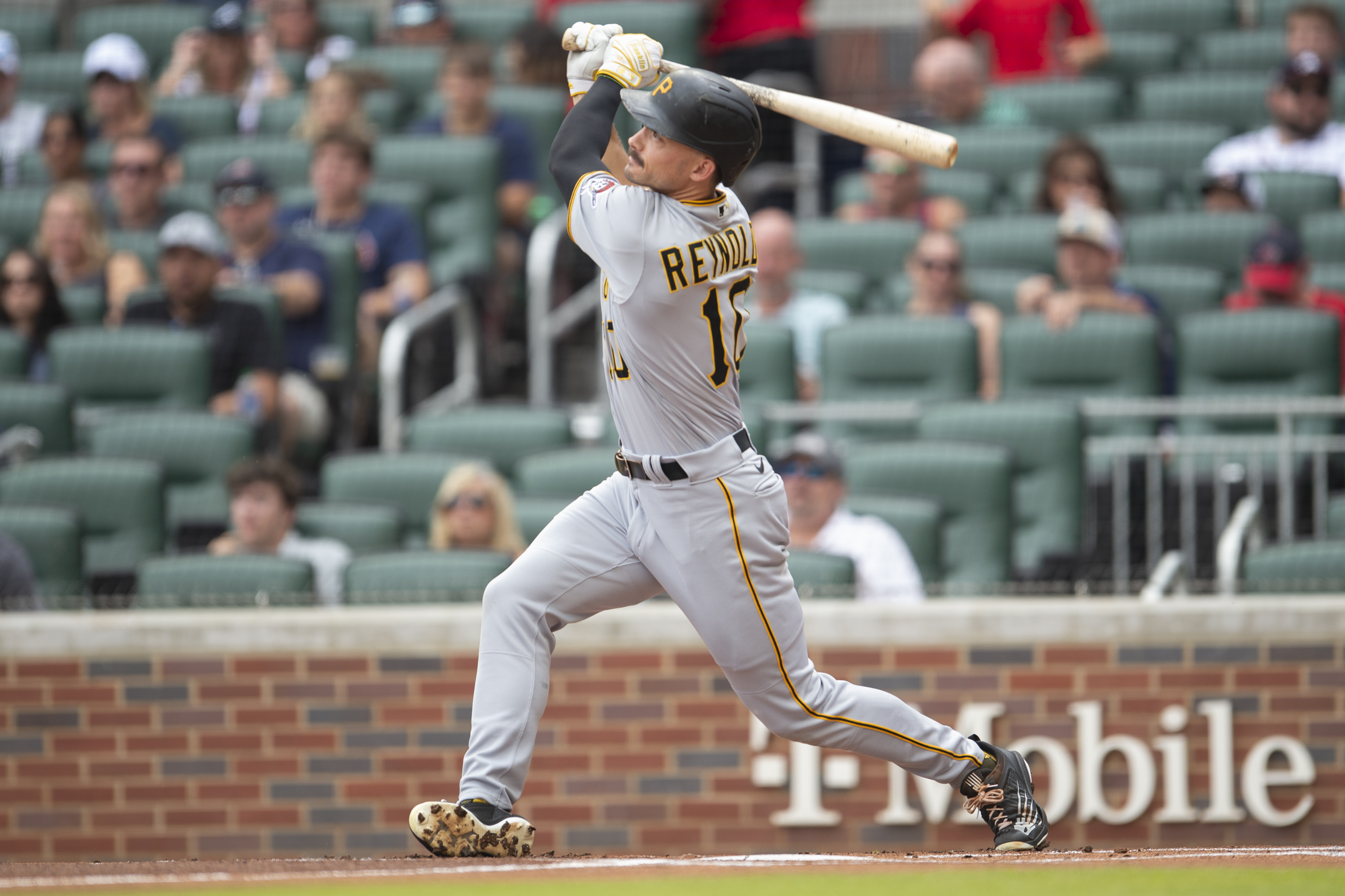 Sources: Pirates, Bryan Reynolds reach agreement on long-term