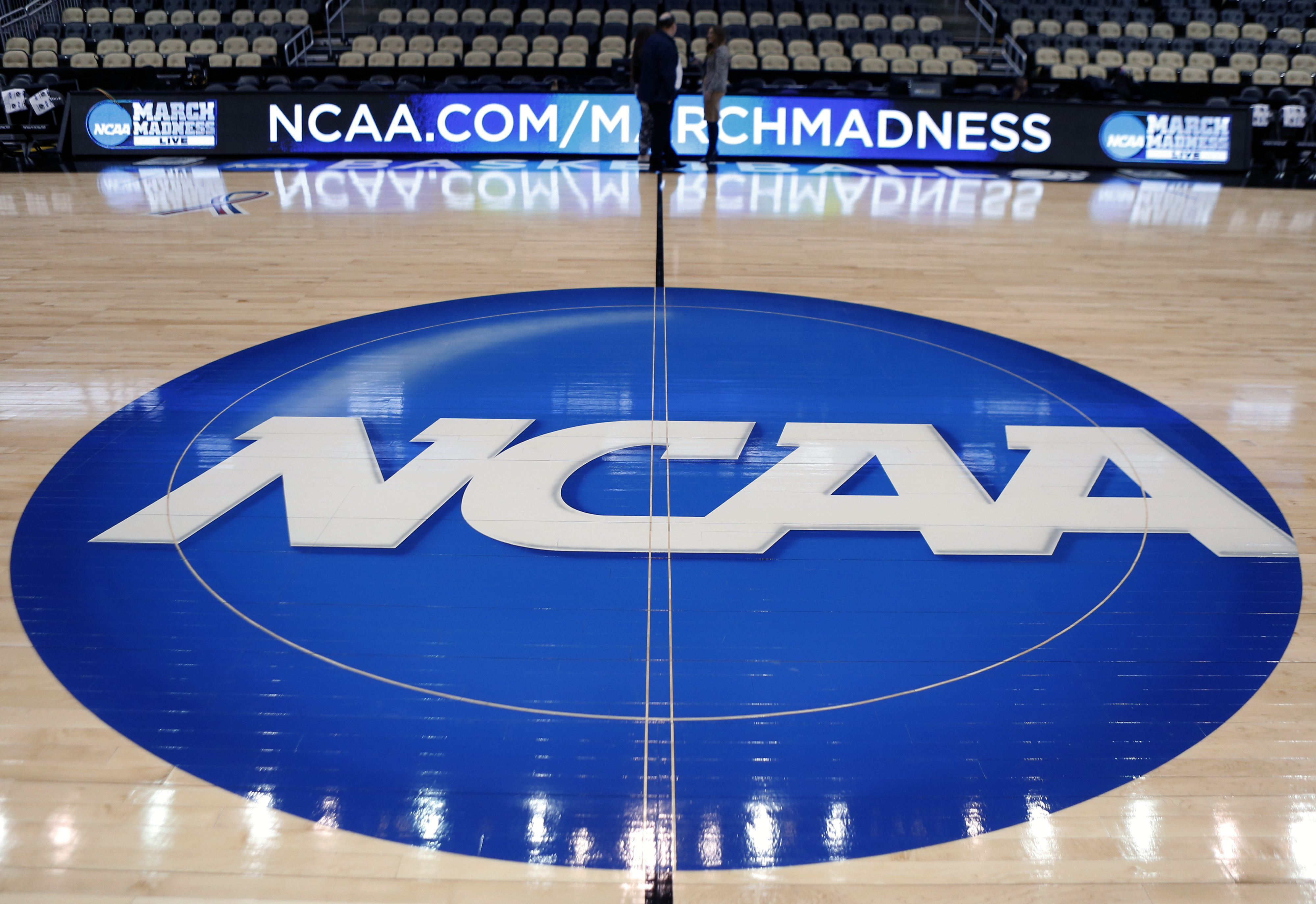 College athletes that transfer twice can play now without NCAA waiver,  federal judge rules 