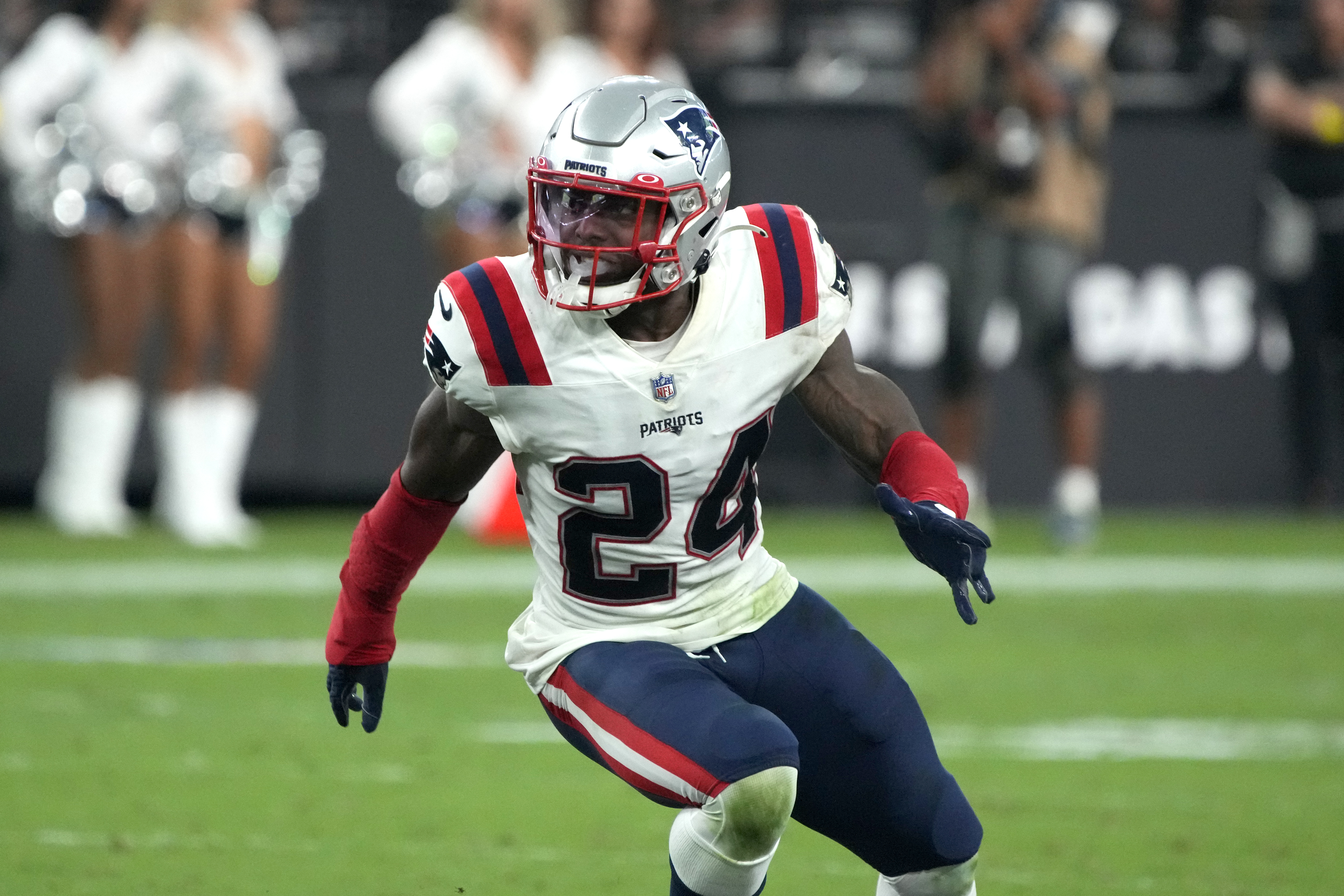 Isaiah Wynn, Ty Montgomery return to practice for Patriots