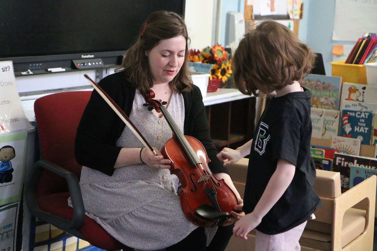 Staten Island pre-K students learn to play violin - silive.com