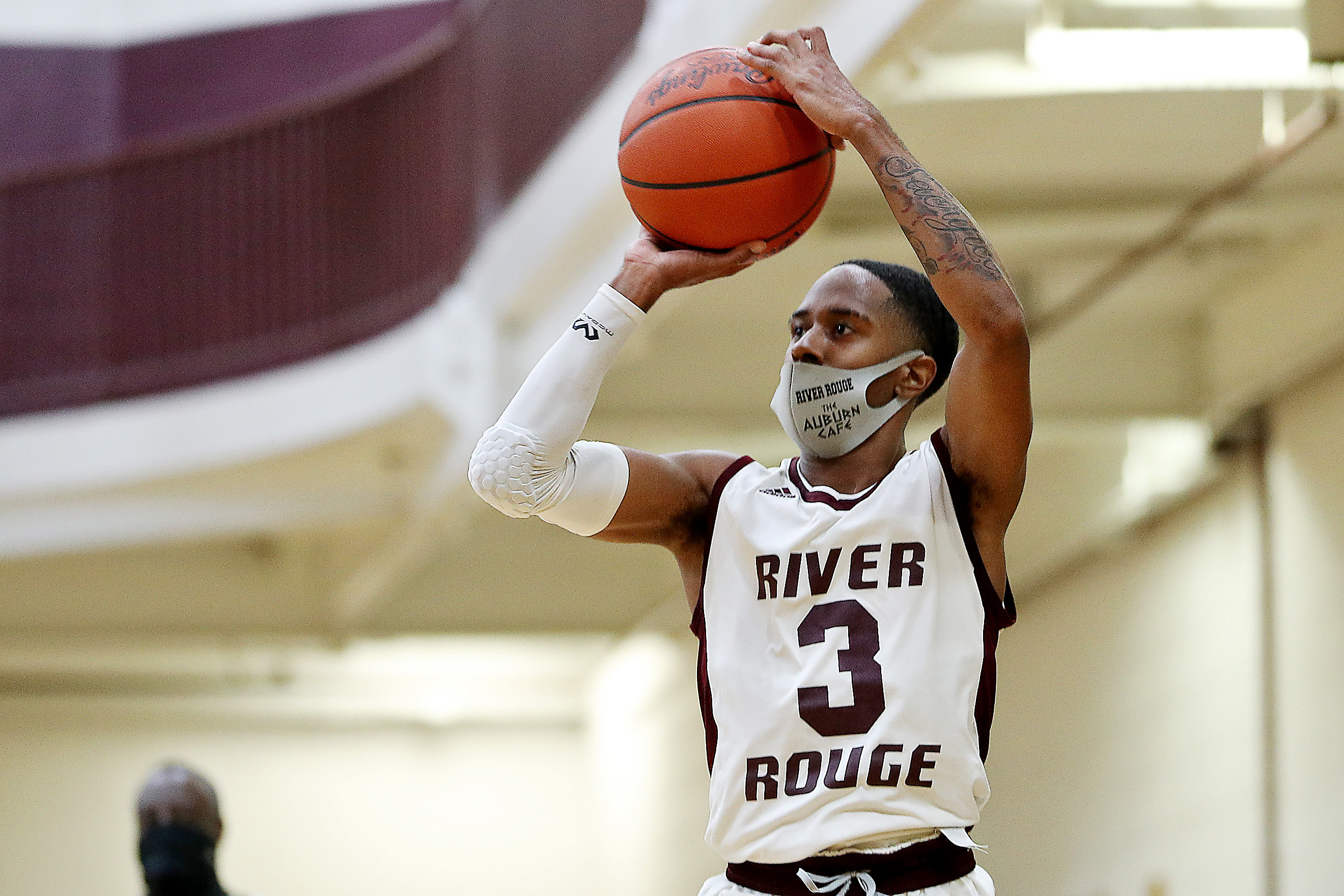 River Rouge girls' basketball tops Dearborn Advanced Tech w/ PHOTO