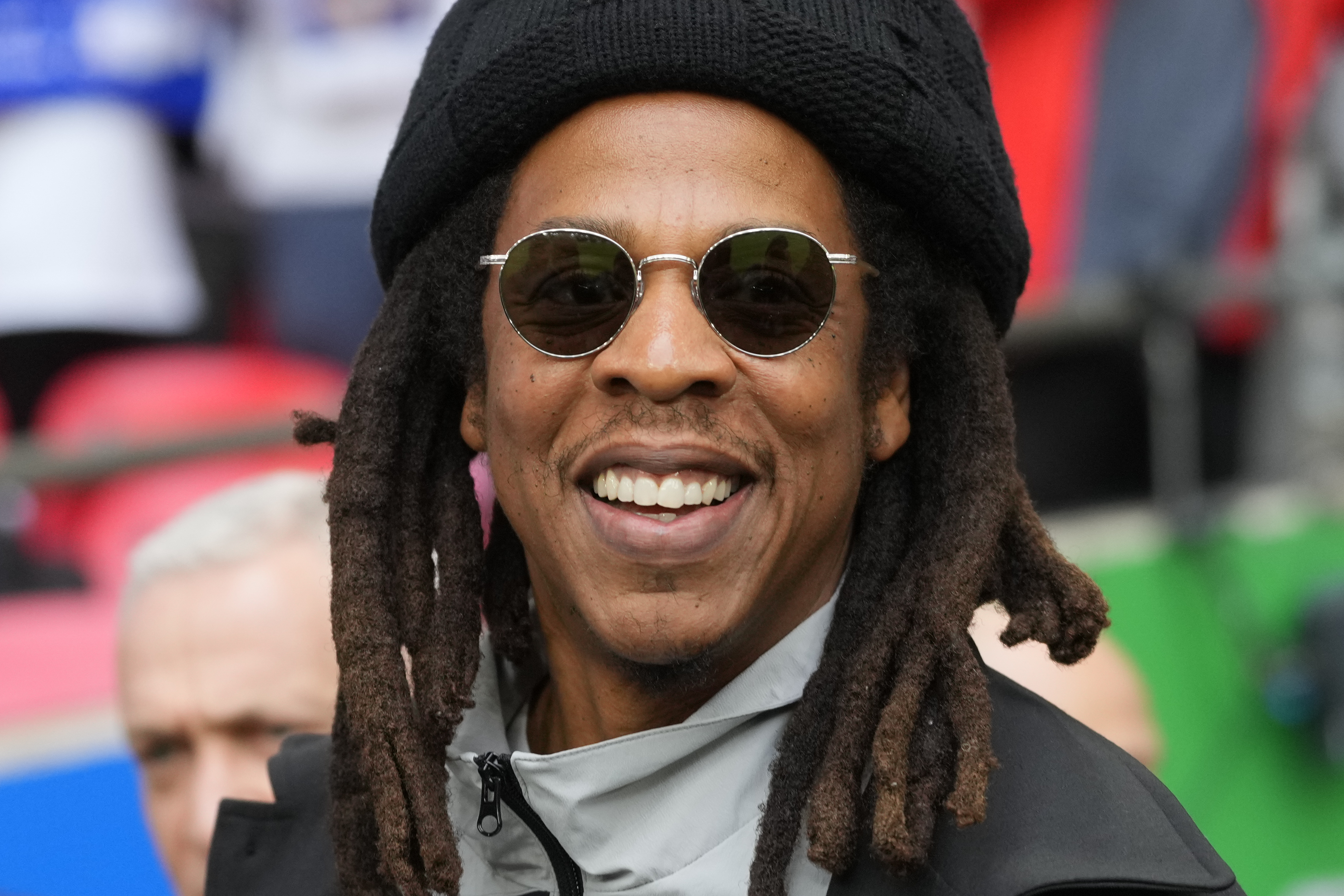 Rap legend announces first festival show in 7 years at Roots