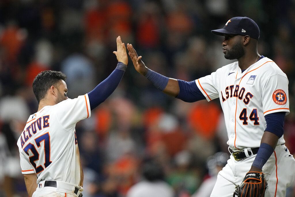 Houston Astros beat Boston Red Sox 5-4 in Game 4, advance to ALCS