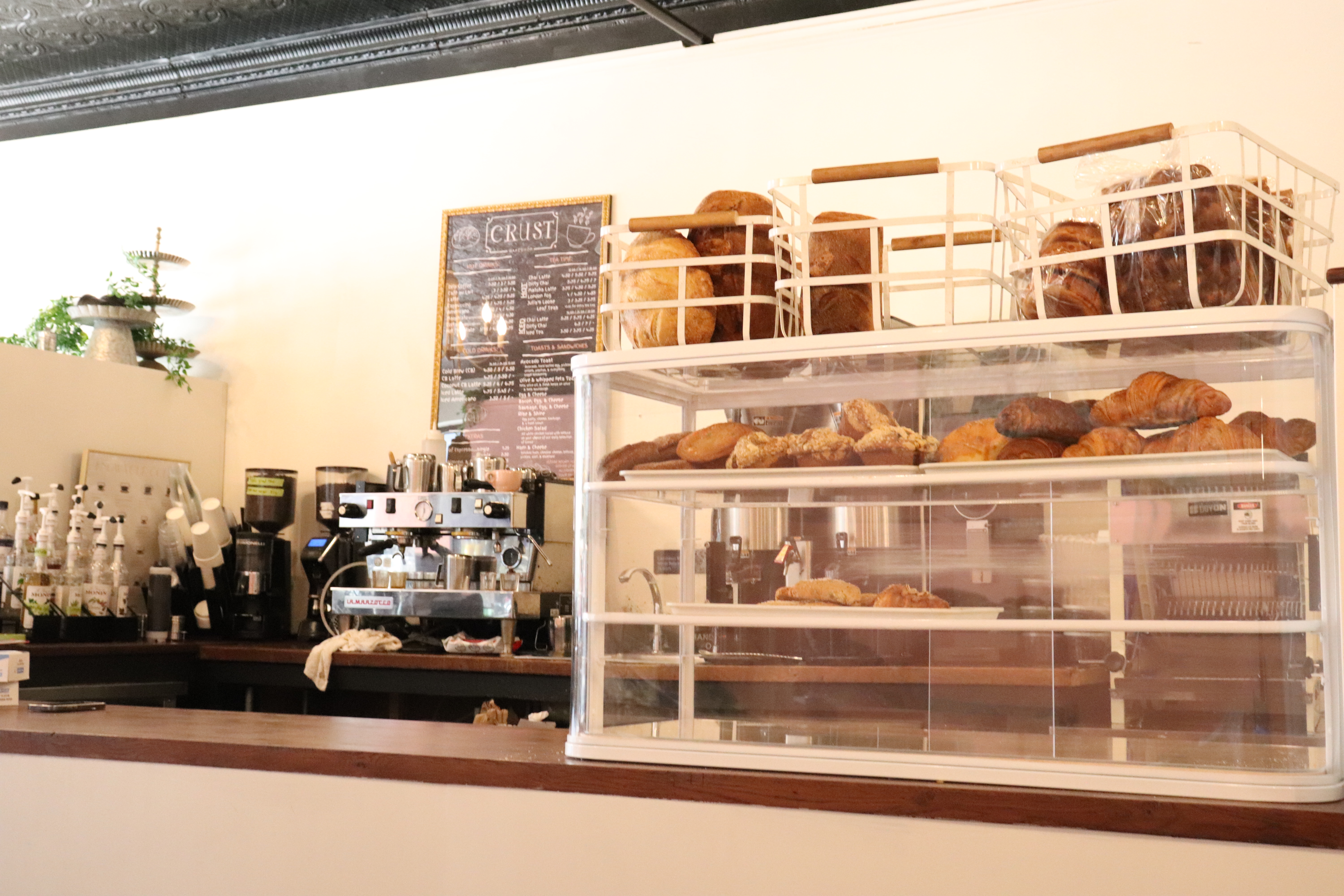 Worcester's Crust Bakeshop puts finishing touches on Main Street shop ...