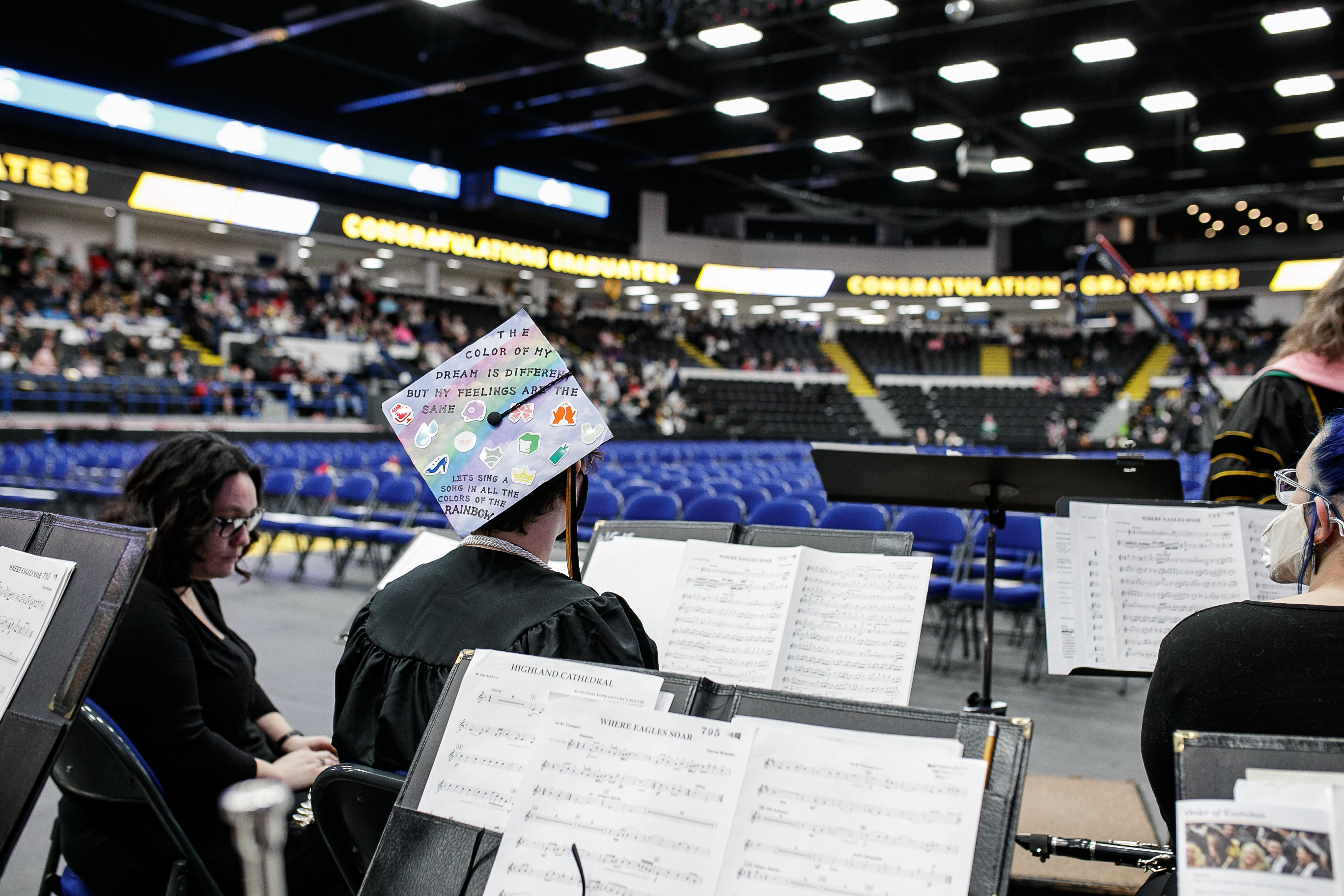 Nearly 400 graduates celebrate as Mott Community College hosts in ...