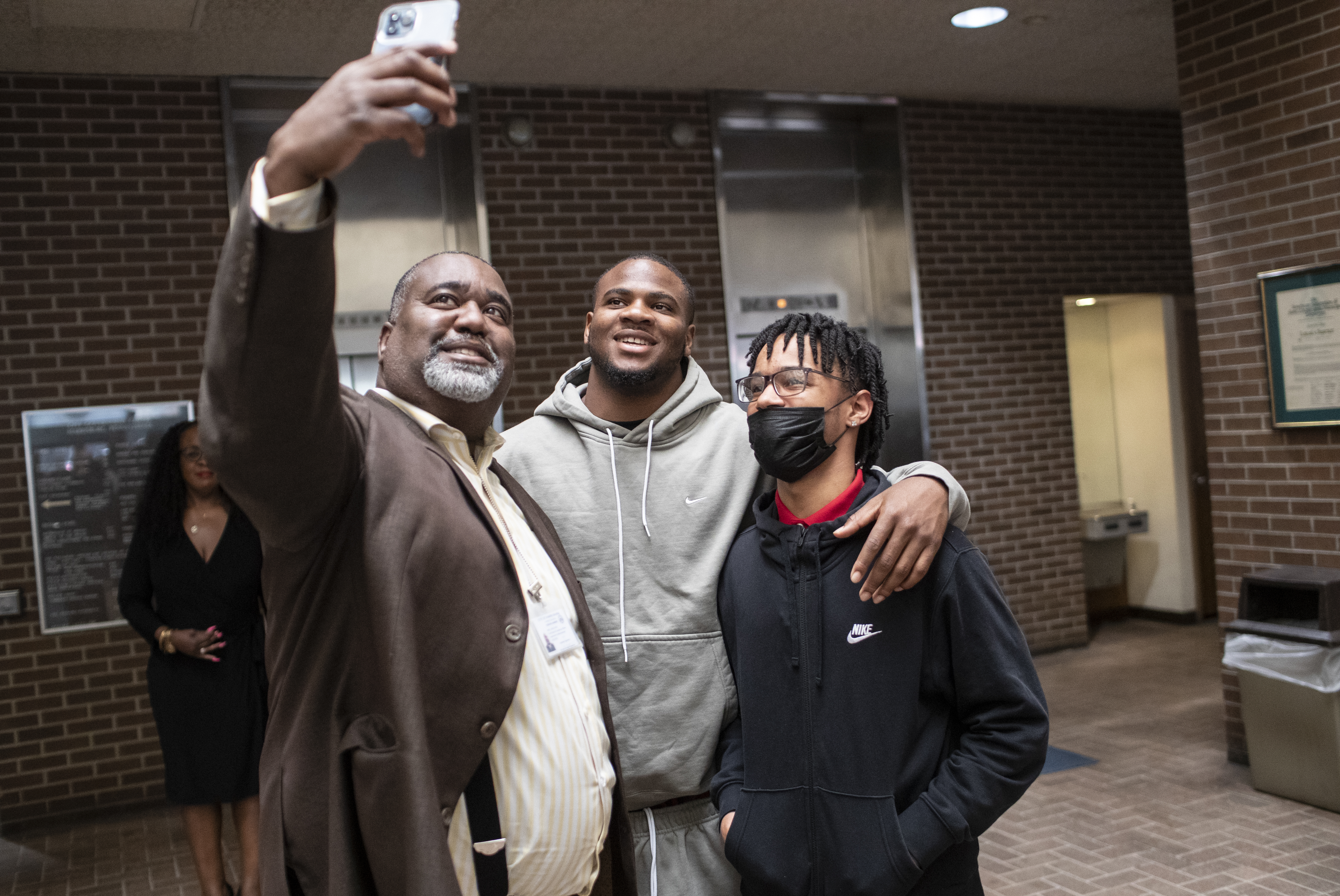 Micah Parsons receives key to city of Harrisburg