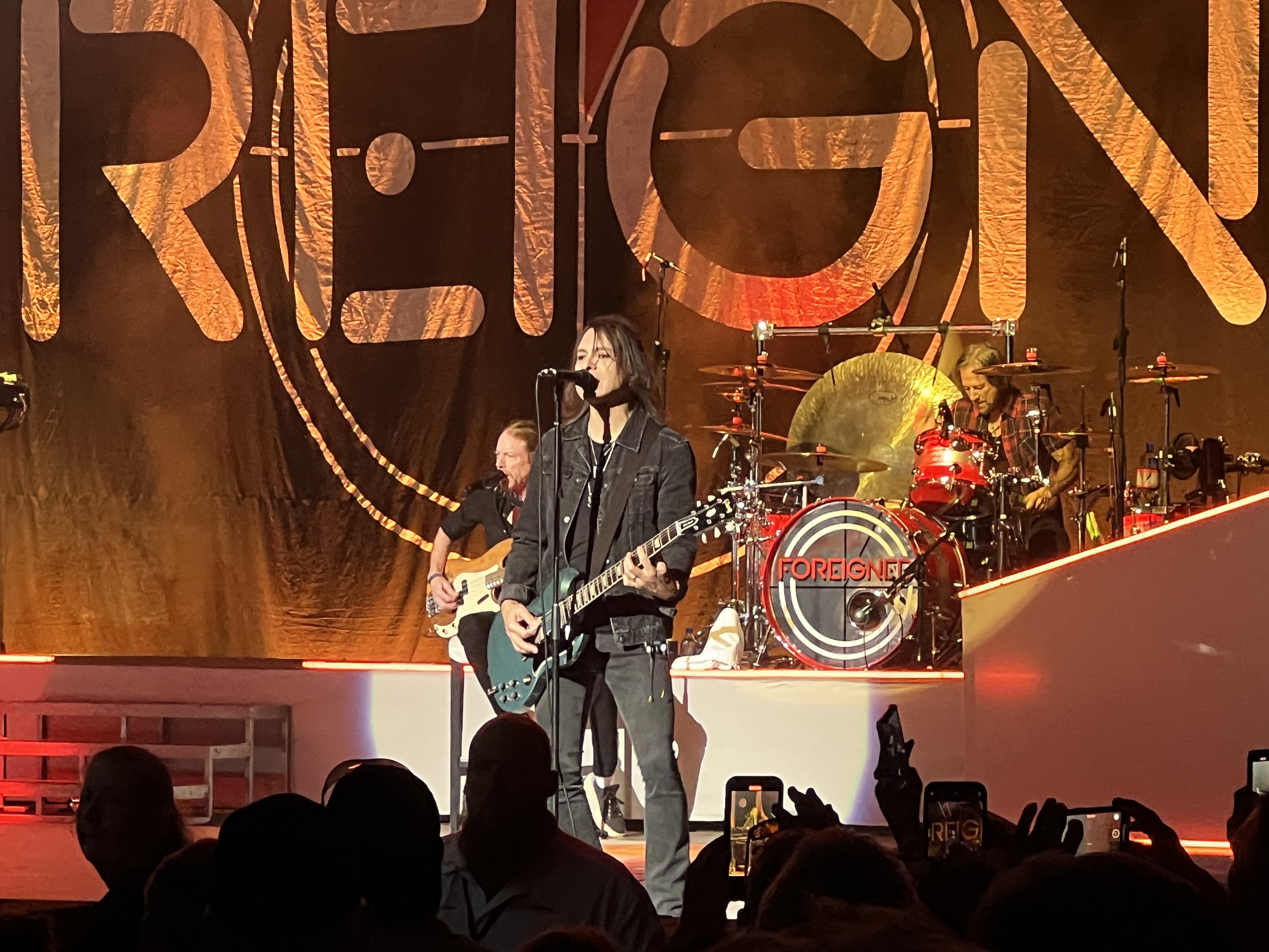 Not feeling like the last time, Foreigner rocks hot-blooded and humid  Blossom show (photos) - cleveland.com