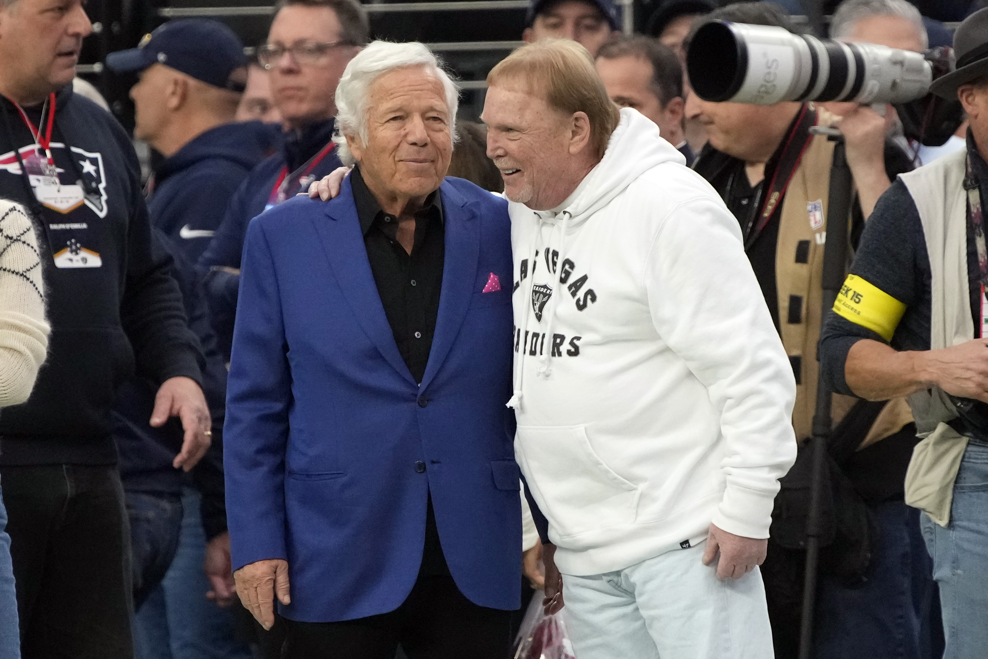 Patriots owner Robert Kraft greets fan who was taunted in stands at Raiders  game: 'What you did was so classy' 