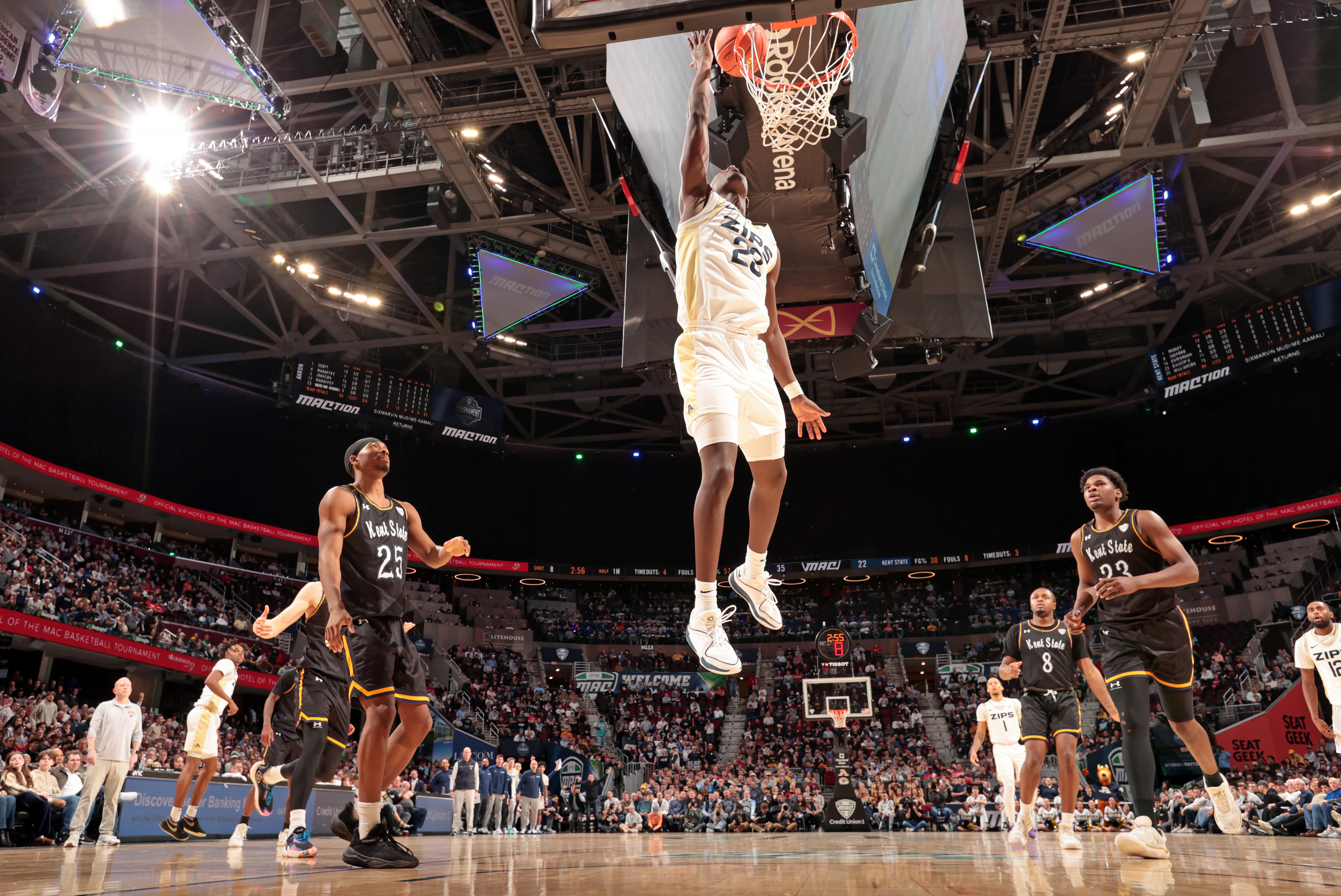 MAC Men's basketball semifinals: Akron Zips vs. Kent State Golden ...