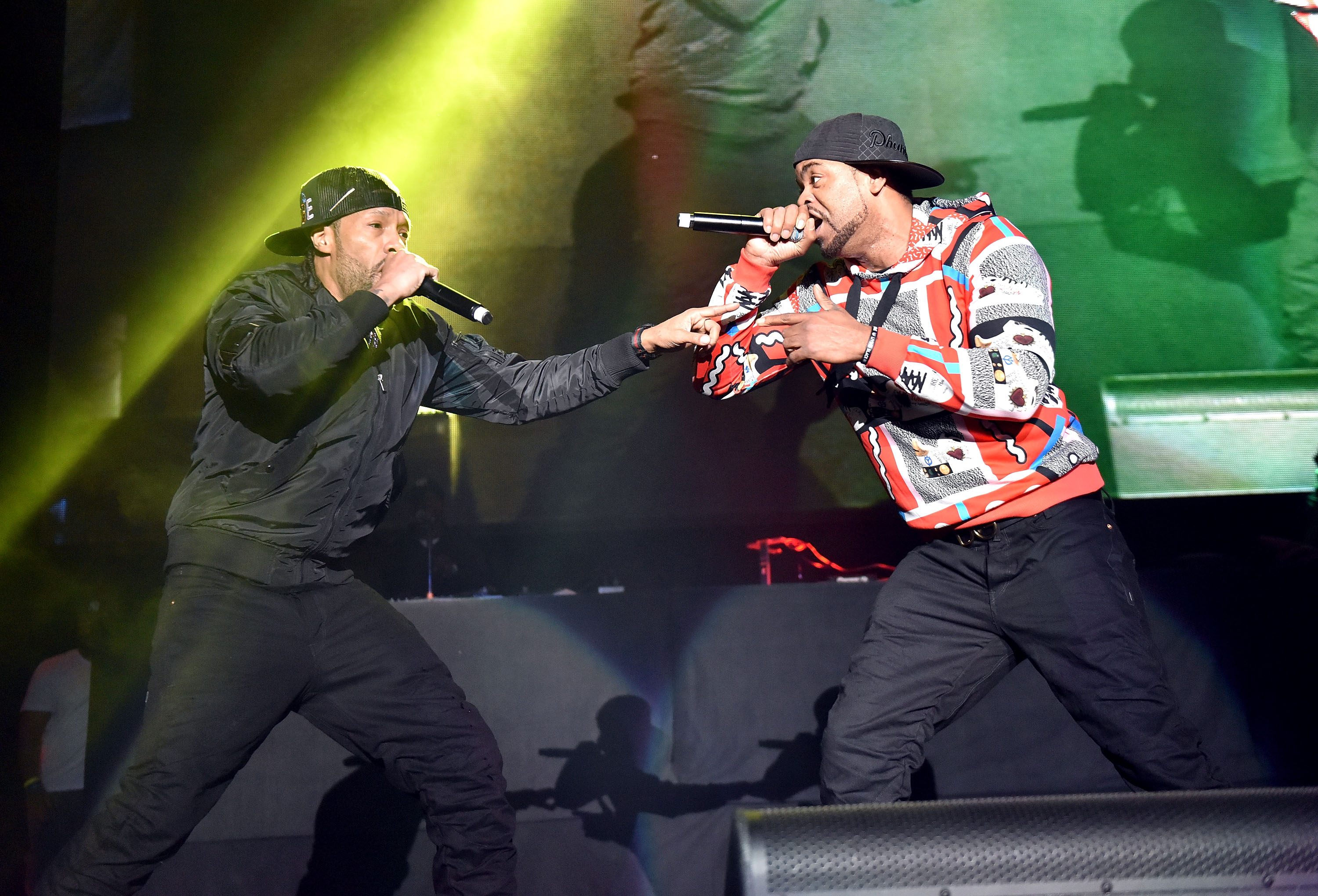 Rapper Method Man of the Wu-Tang Clan attends the New York Giants vs  News Photo - Getty Images