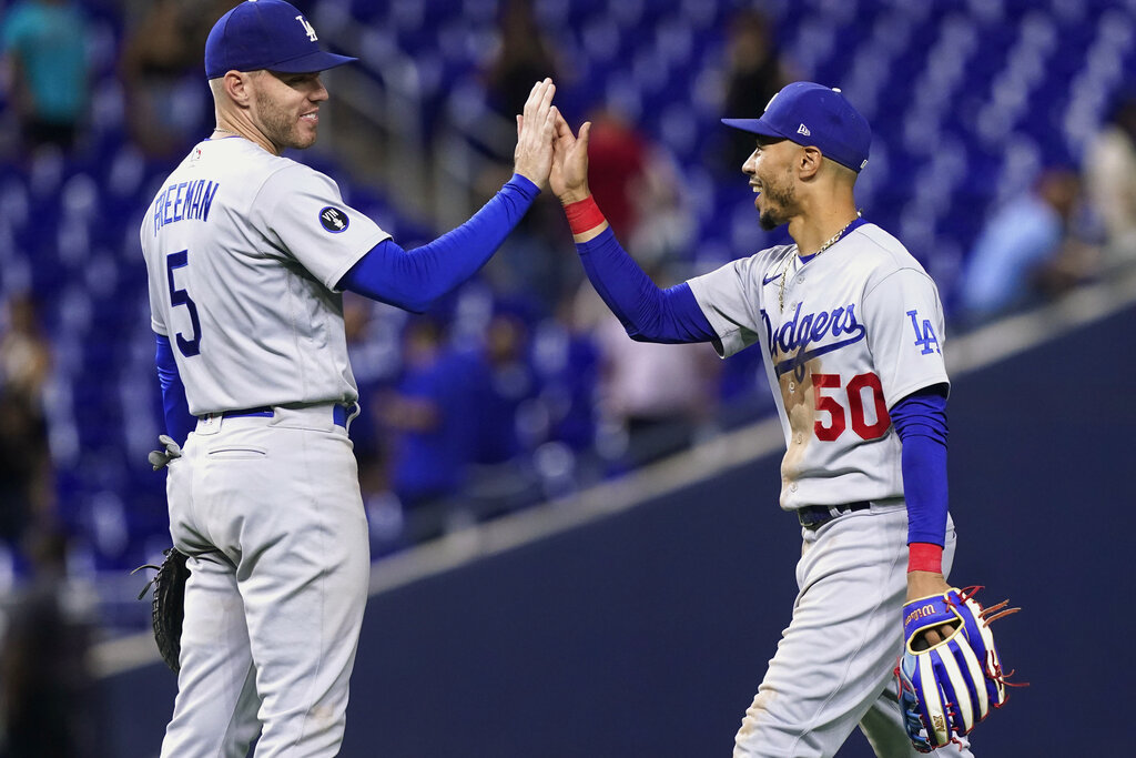 Dodgers vs. Padres Game 3 MLB 2022 live stream (10/14) How to