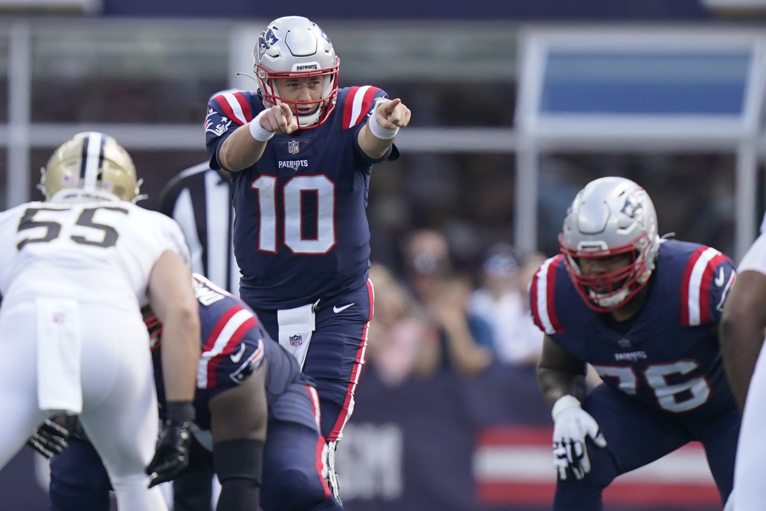 8 takeaways: Mac Jones takes a beating as Patriots capitalize on