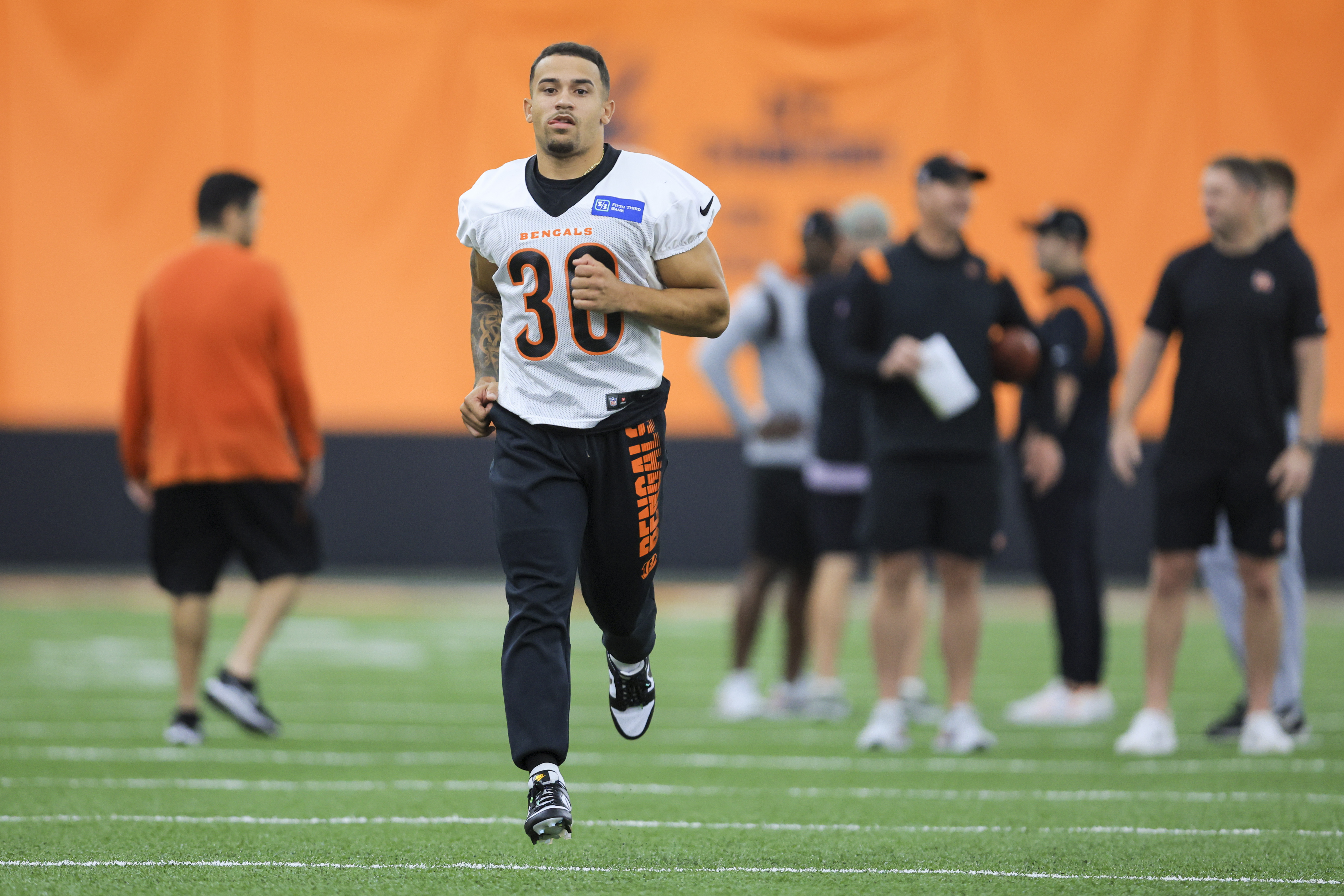 Chase Brown on Joining Bengals, Becoming Teammates With Joe Mixon