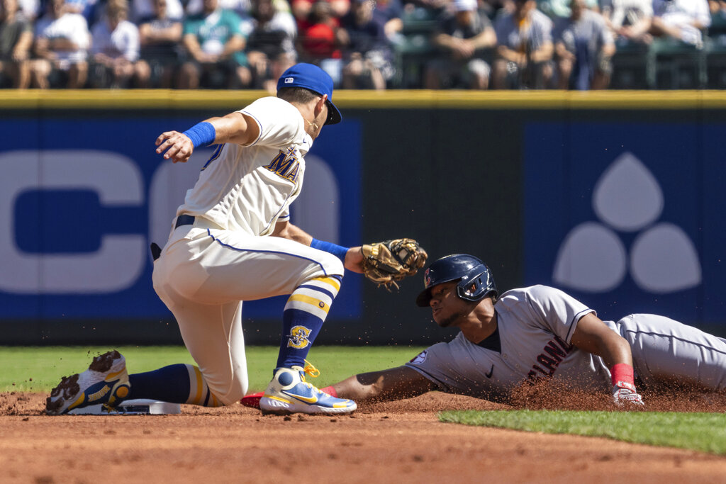 Robbie Ray leads Mariners to shut out Guardians, 4-0 - Covering