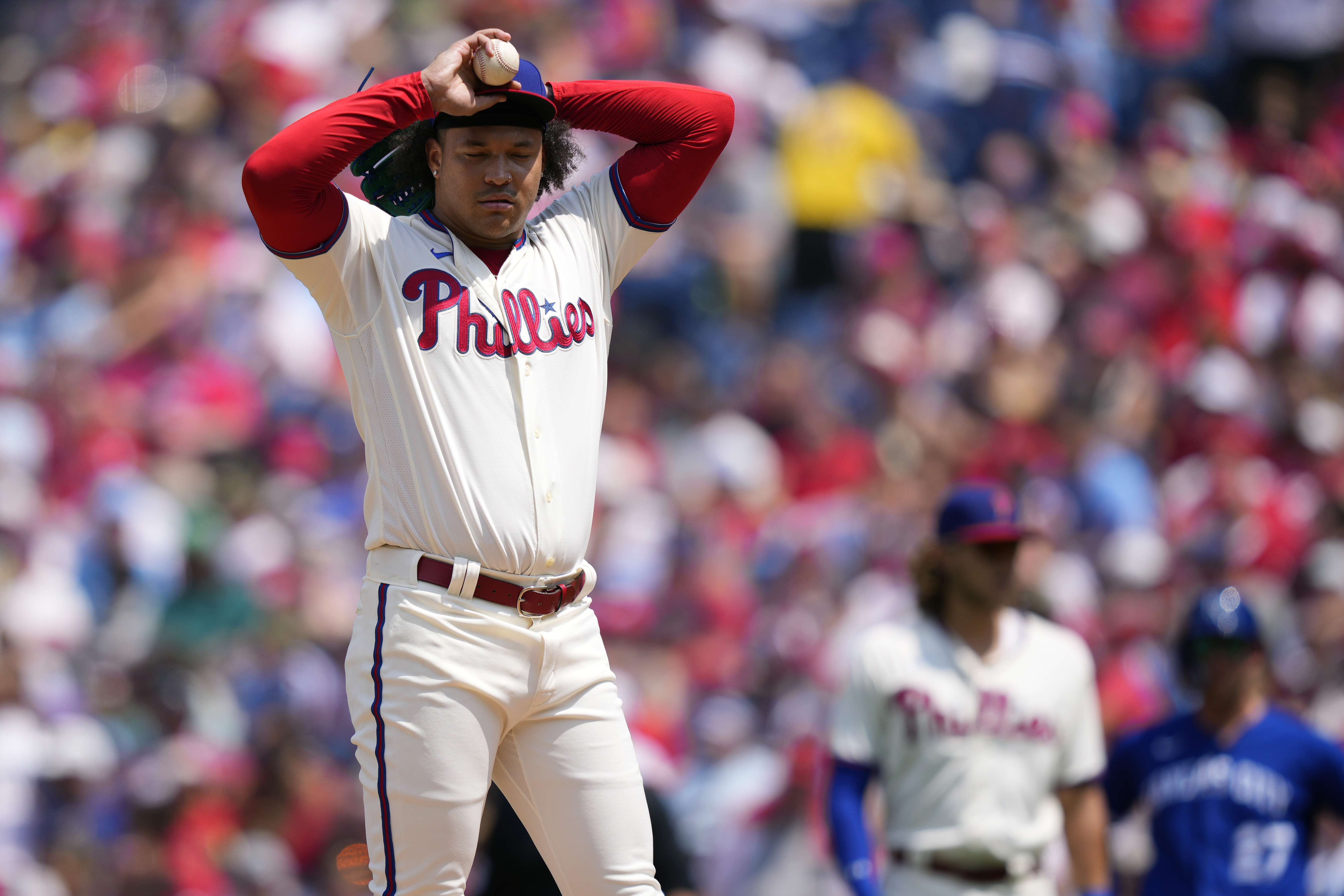 Phillies' pitcher takes over MLB wins lead in victory against Greinke,  Royals 