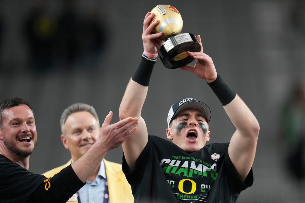 Ducks fans unhappy with University of Oregon's move to the Big Ten - Axios  Portland
