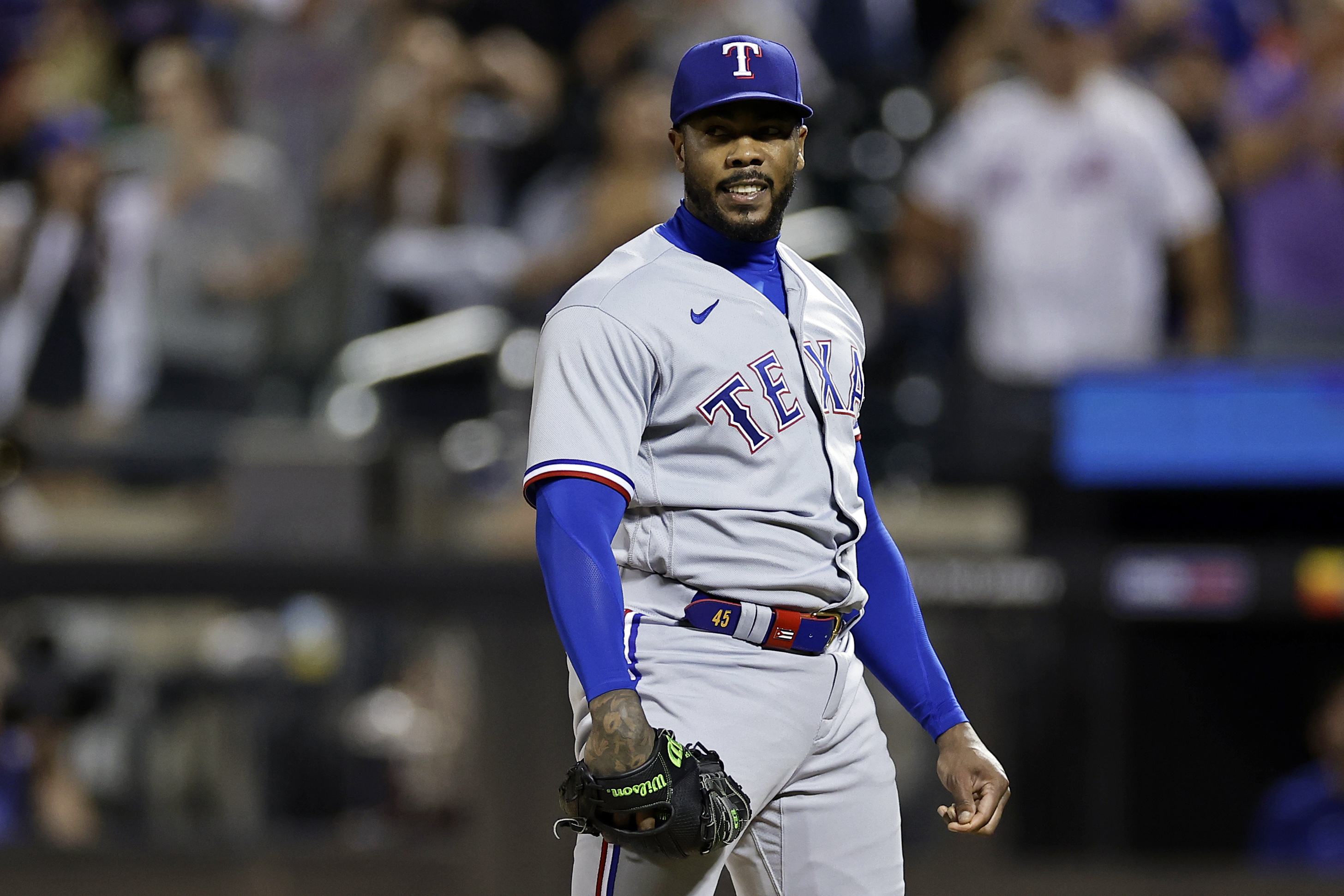 Mets beat Yankees 3-2 in walk-off fashion