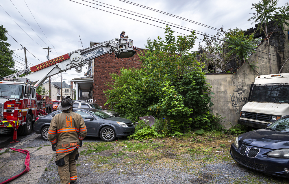 House fire on Vernon Street in Harrisburg - pennlive.com