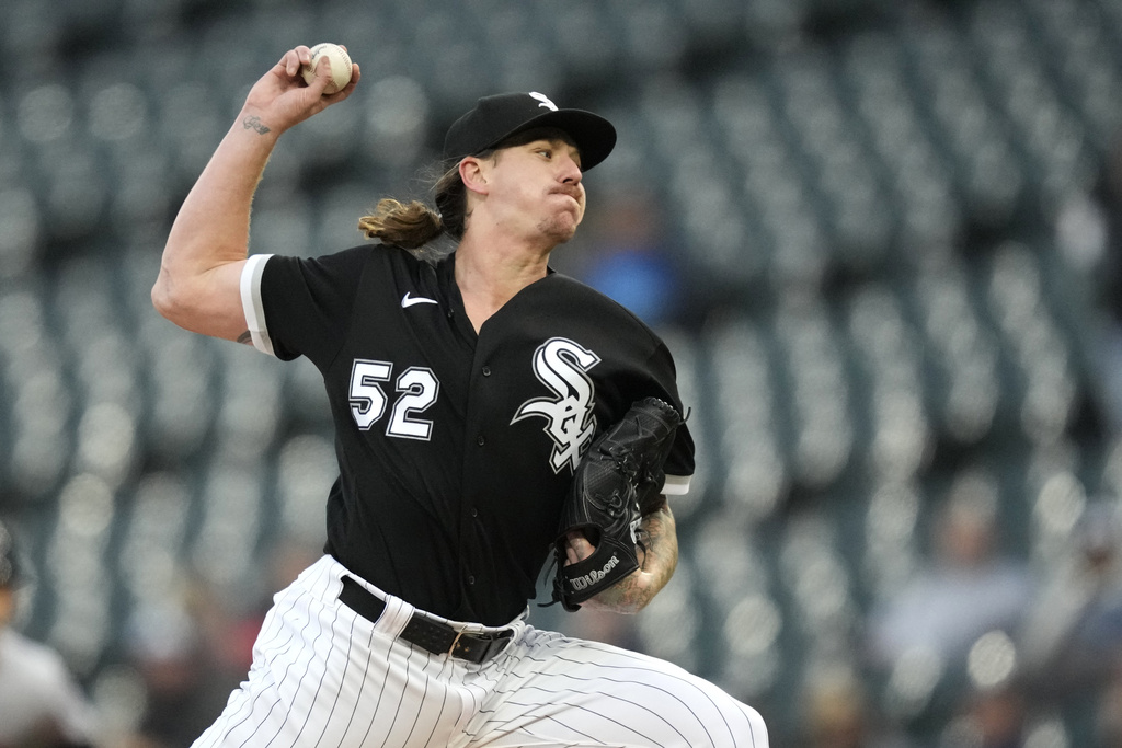 Burger, Sheets go deep again as White Sox top Guardians 7-2