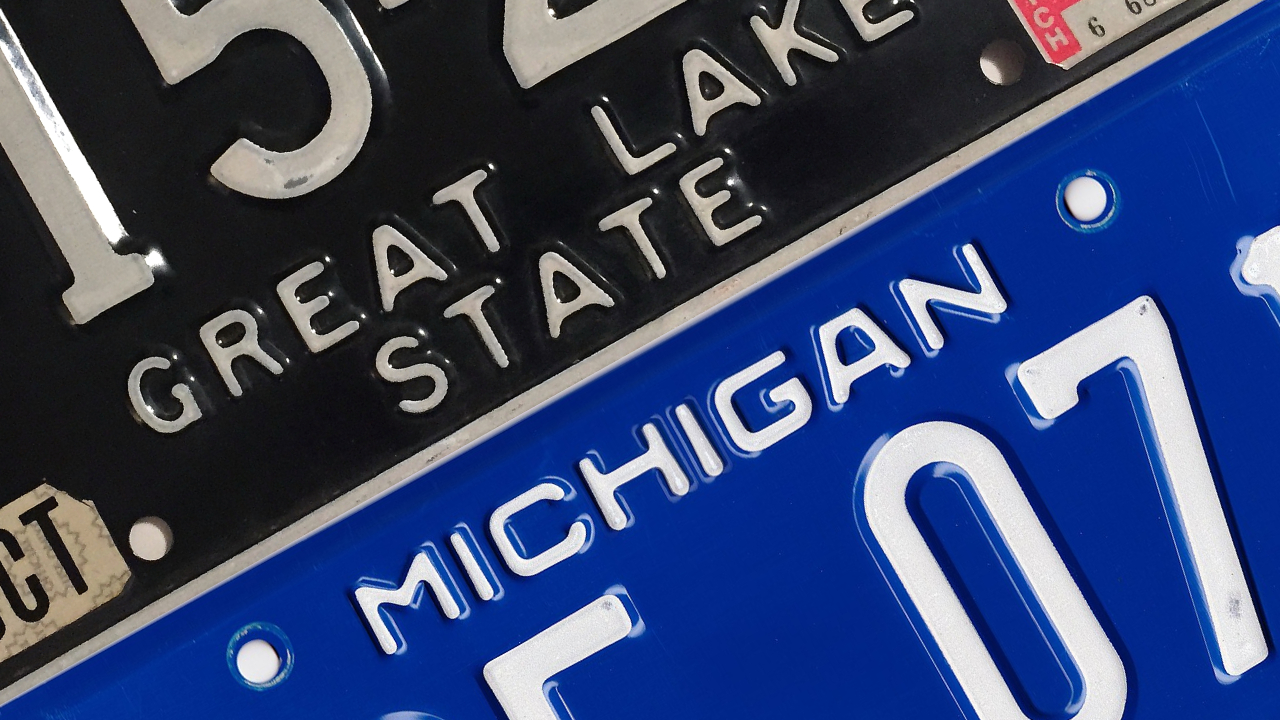 These retro Michigan license plates could soon return to bumpers 
