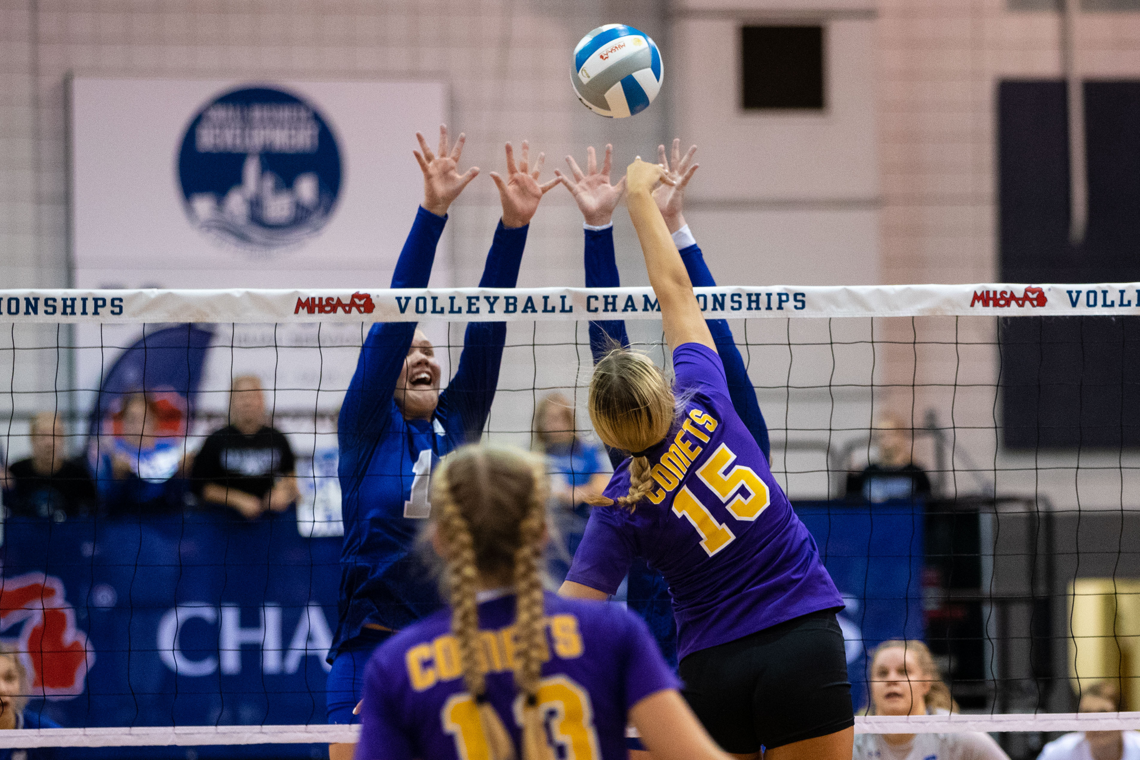 Kalamazoo Christian faces off against Calumet volleyball semifinals