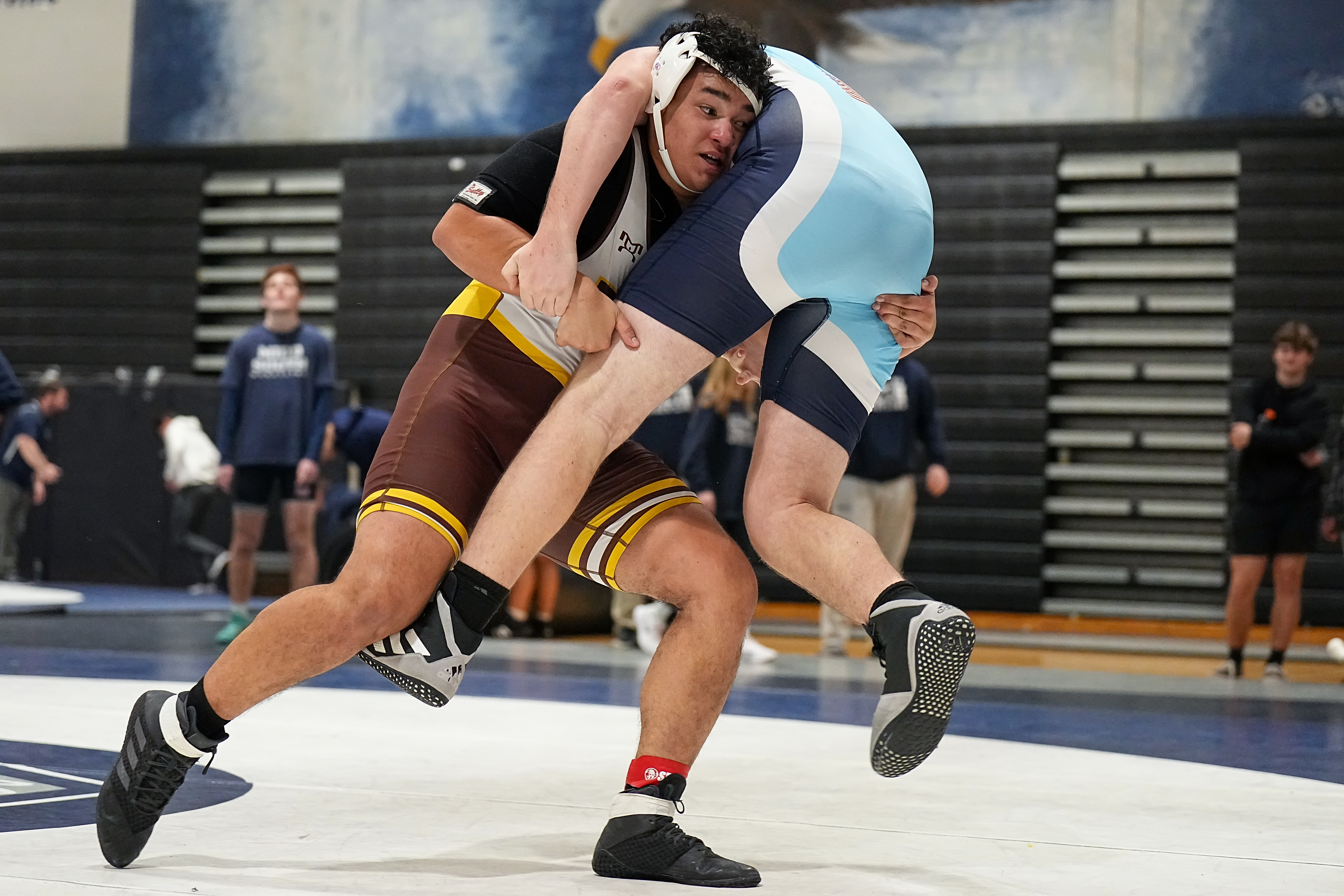 Wood, Nevelizer place first at Bradshaw wrestling tourney