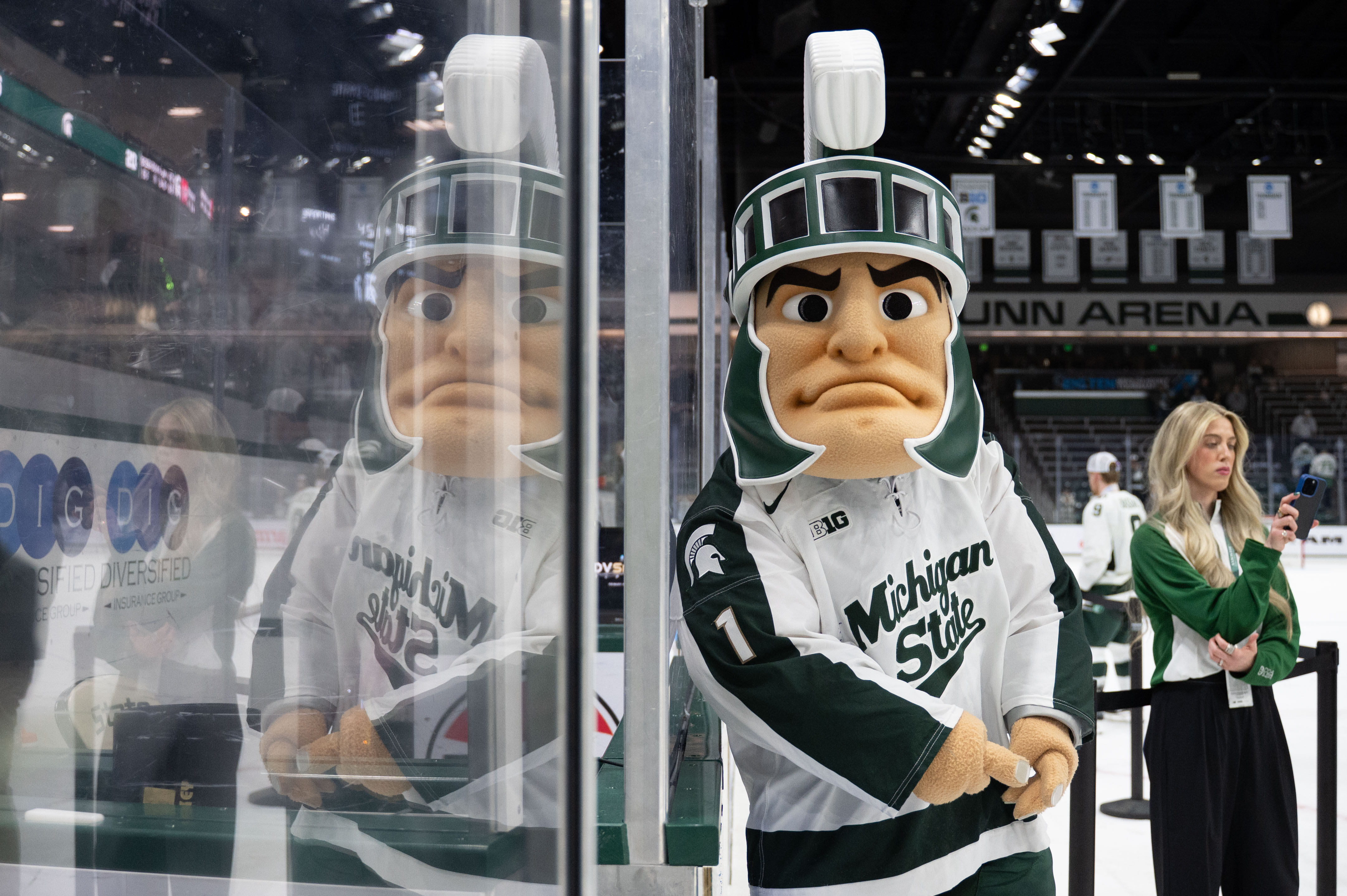Michigan State hosts Ohio State in the Big Ten hockey championship ...