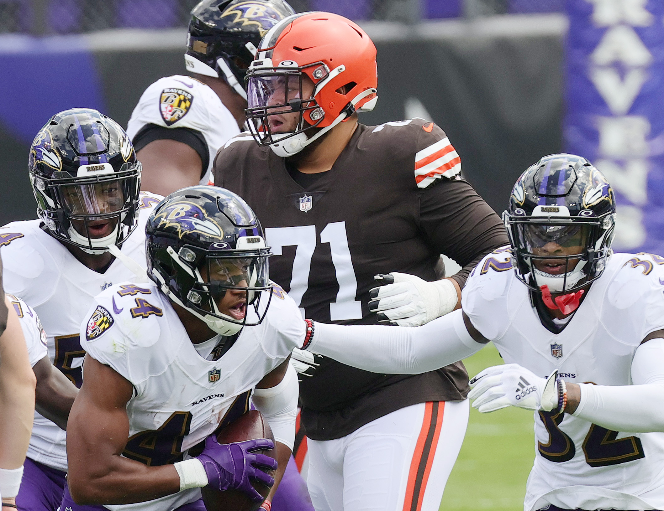 Baltimore Ravens cornerback Marlon Humphrey (44) and Cleveland