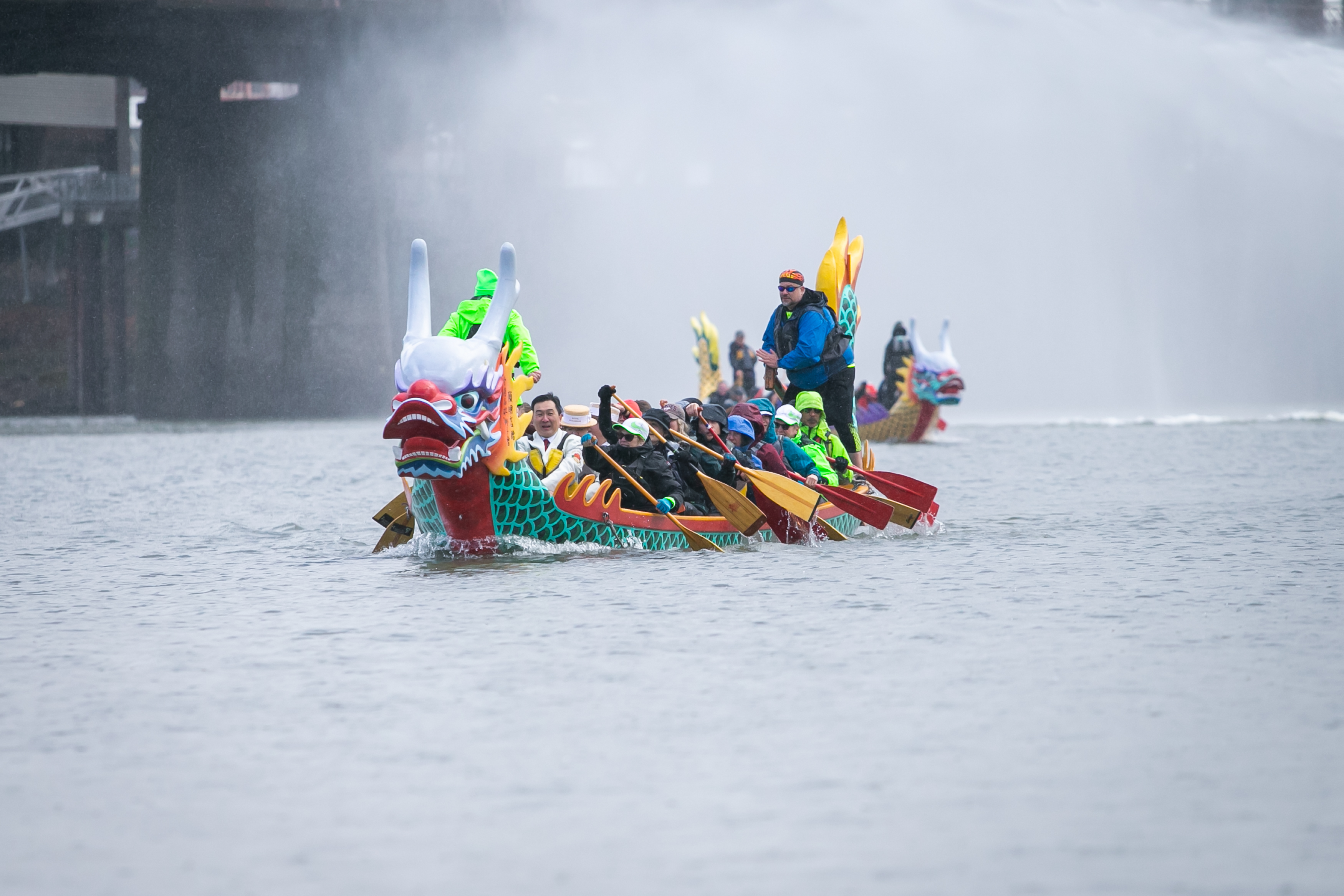 Dragon Boat Race - Portland Rose Festival - My Family Guide