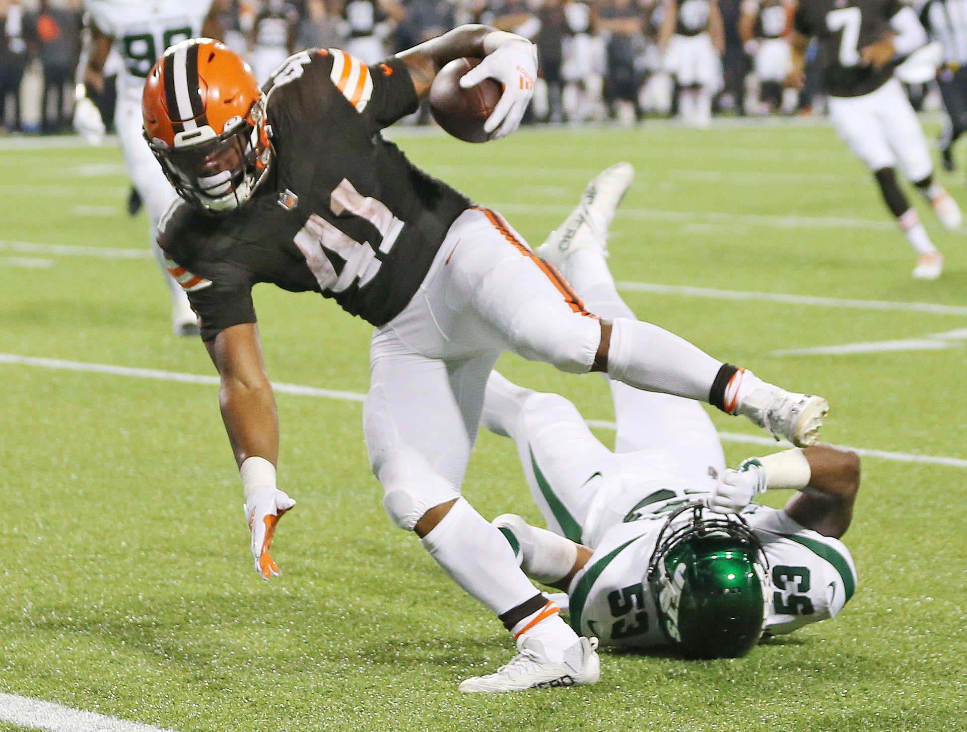 Cleveland Browns running back John Kelly Jr. (41) runs with the