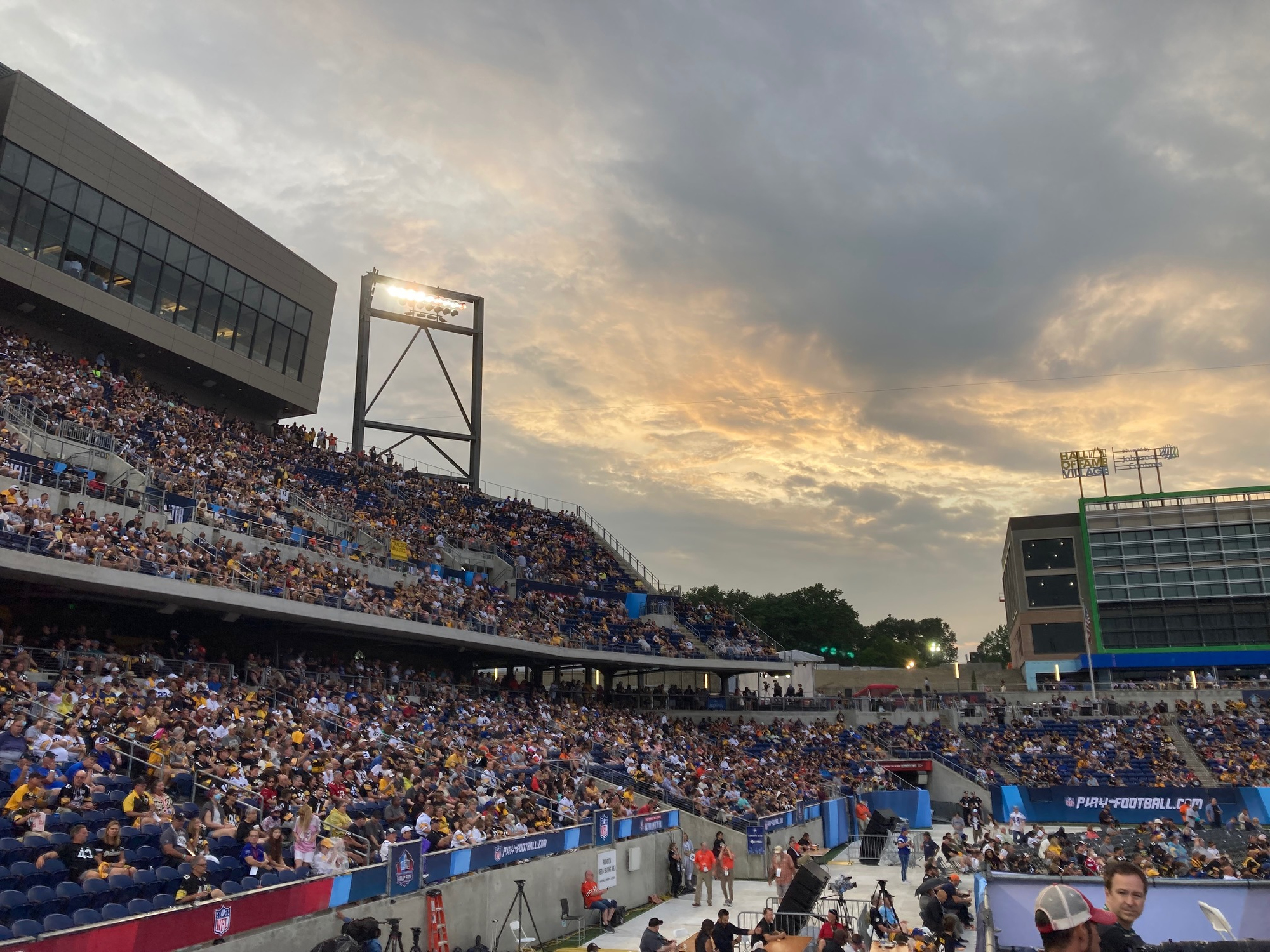 USFL 2022: Playoffs, championship to be held at Hall of Fame Stadium in  Canton, Ohio