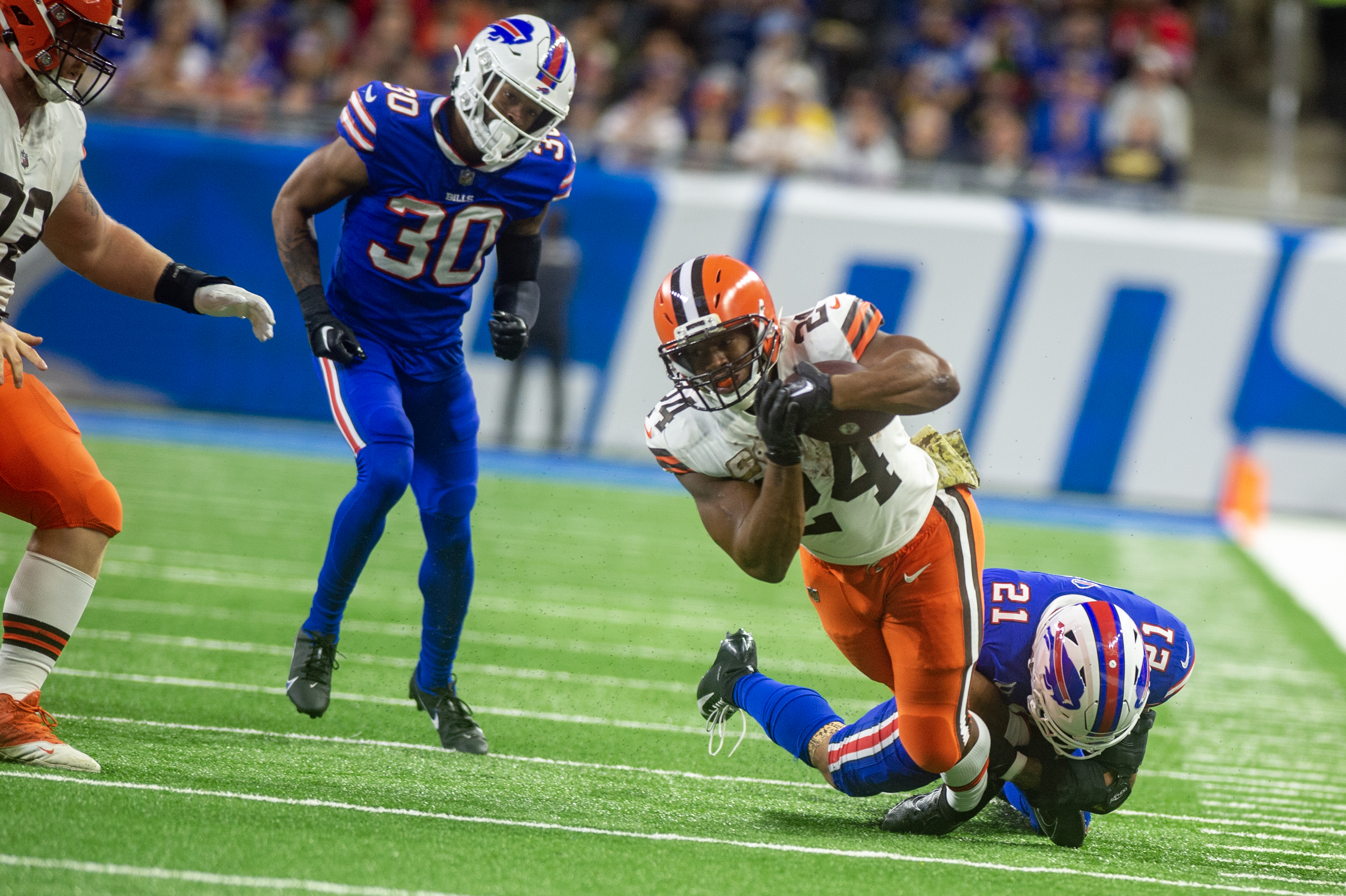 Buffalo Bills tackle Spencer Brown blocks during the second half of an NFL  football game against the New England Patriots in Orchard Park, N.Y.,  Monday, Dec. 6, 2021. (AP Photo/Adrian Kraus Stock