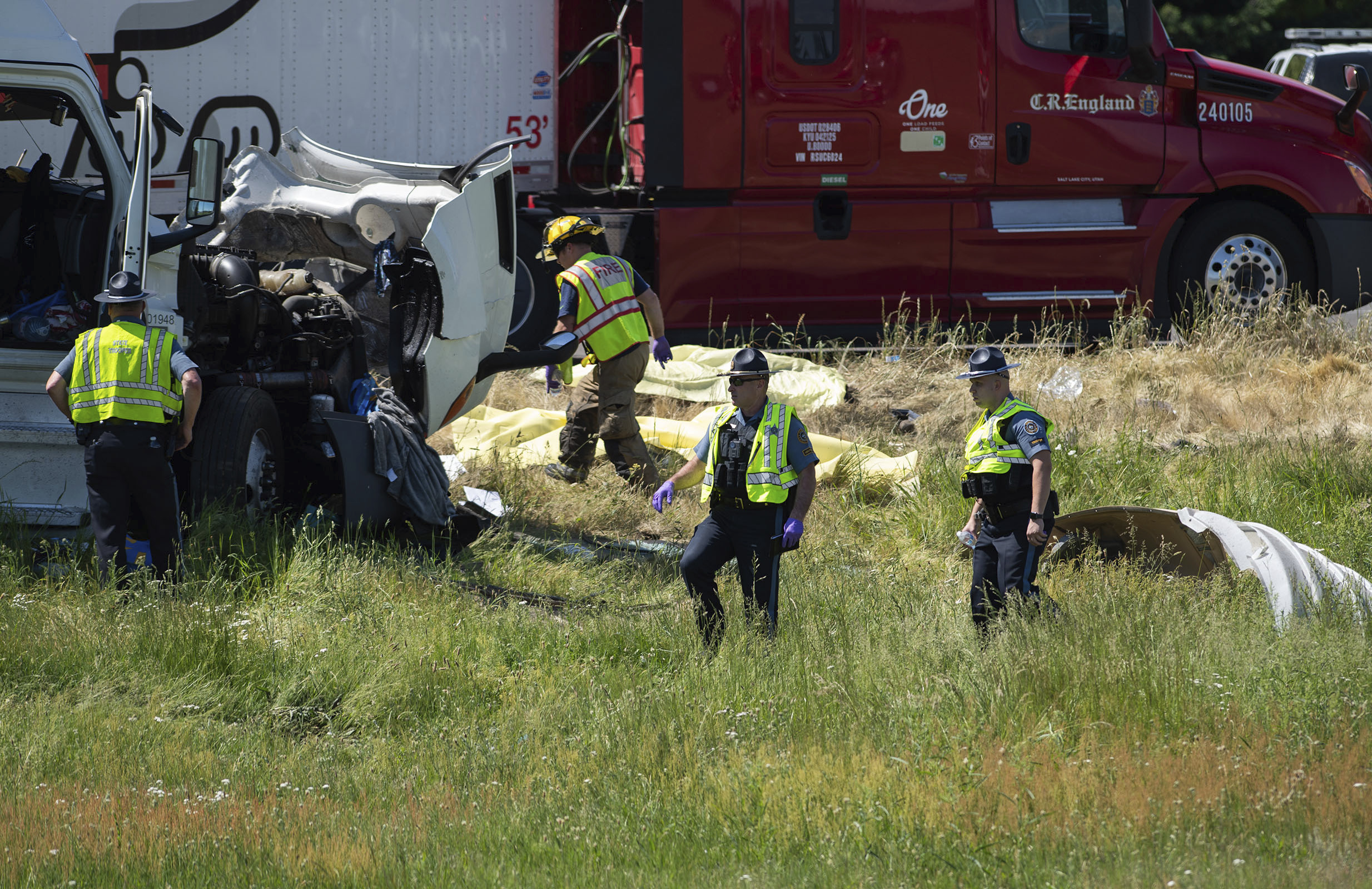 7 Die After Being Struck By Semi-truck On I-5 - Oregonlive.com