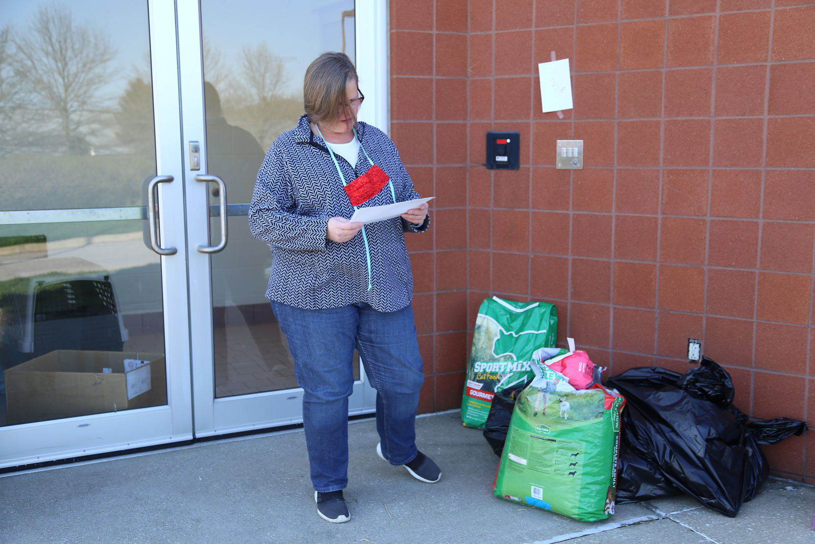 A closer look at Emergency Pet Food Delivery System