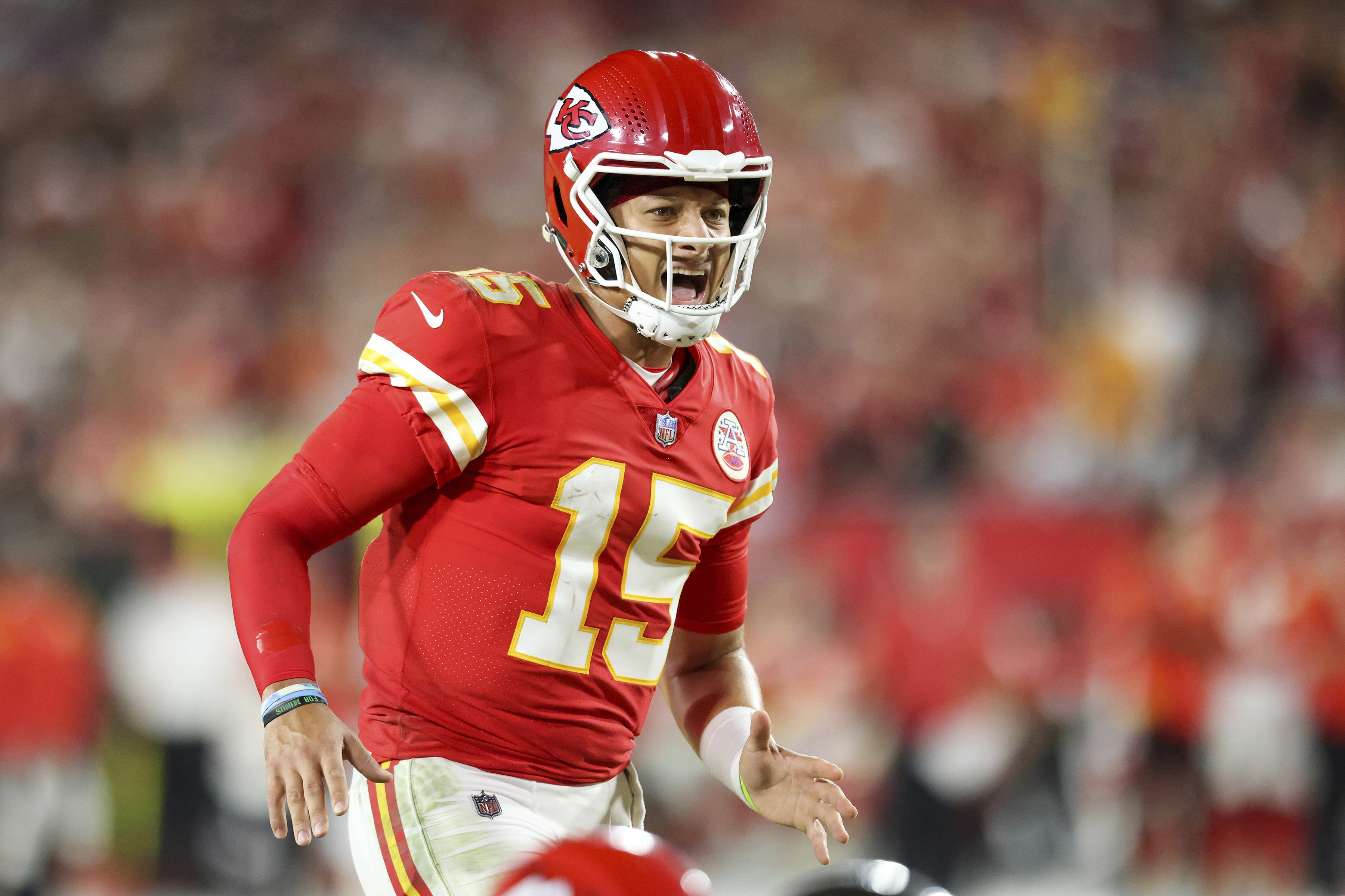 Raiders vs. Chiefs Player Prop Bets and Odds: Patrick Mahomes, Davante  Adams, Josh Jacobs 