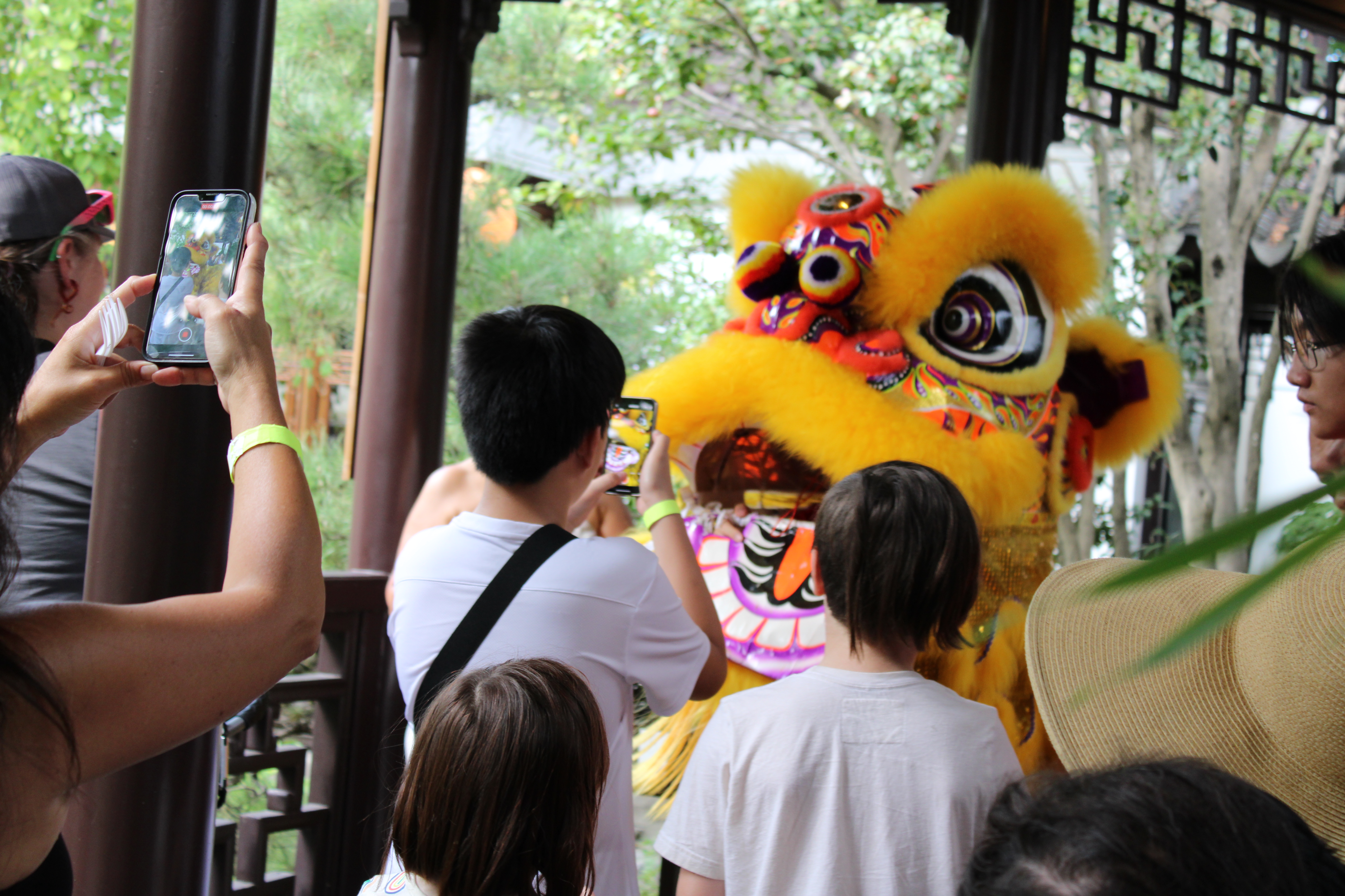 Mid-Autumn Festival Moonlight Market at Lan Su Chinese Garden ...